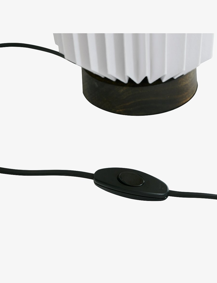 Watt & Veke - Filippa table - schreibtisch- & tischlampen - white - 2