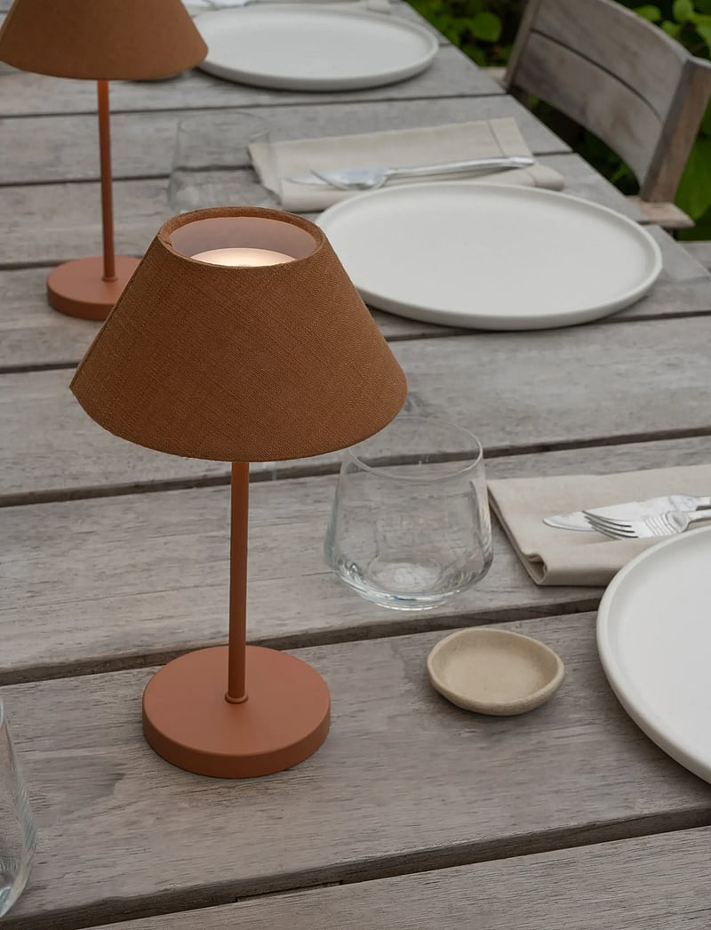 Watt & Veke - Teya table portable terracotta - mobile lampen - terracotta - 3