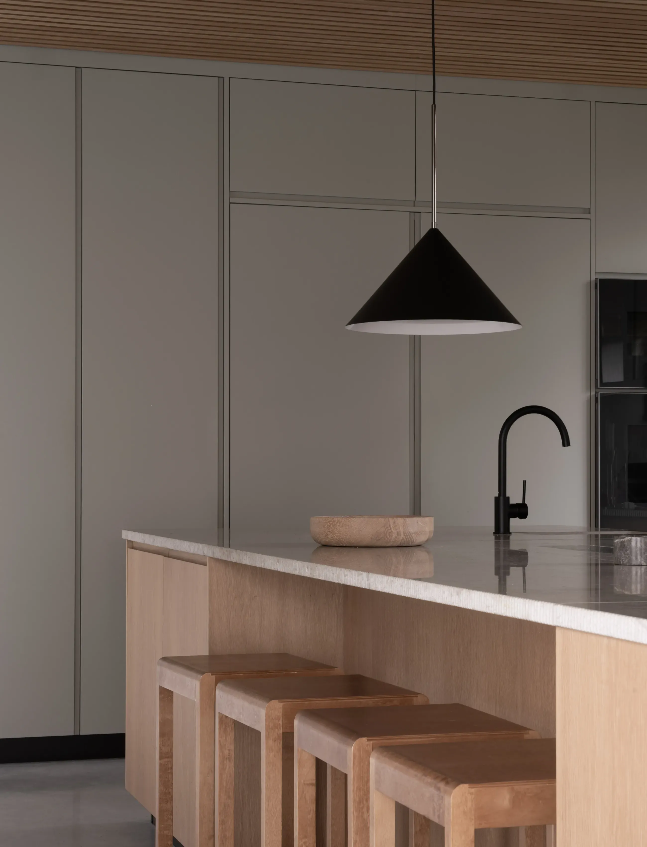 Watt & Veke Kuro Pendant 45, D45 cm, Ceiling Lamps, Schwarz - Homeware