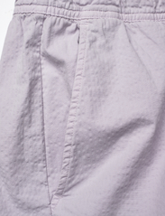 Wax London - KURT TROUSER SEERSUCKER - kasdienio stiliaus kelnės - grey violet - 2