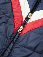 We Norwegians - Myrken Lavalan Jacket - down- & padded jackets - flag - 3
