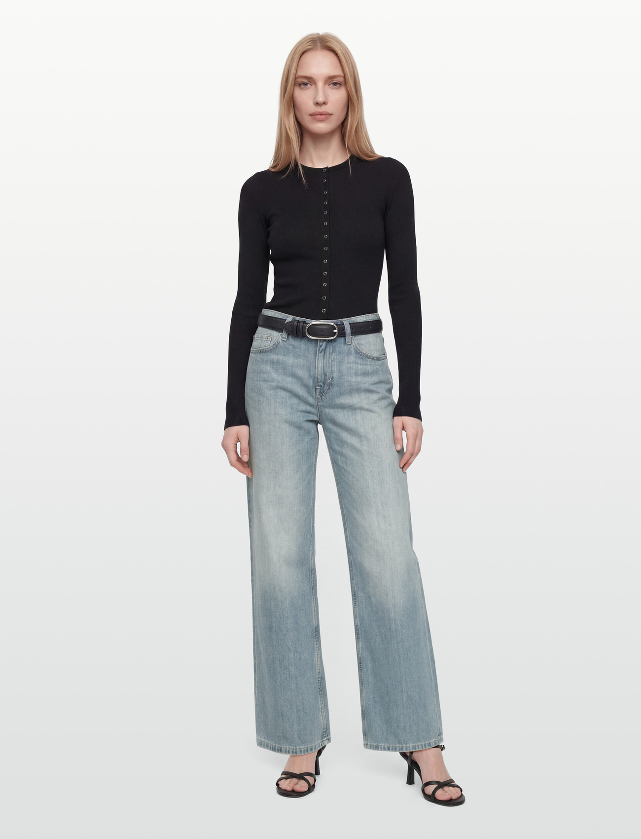 Weekday Slim Ribbed Long-Sleeved Buttoned Cardigan - - L 1