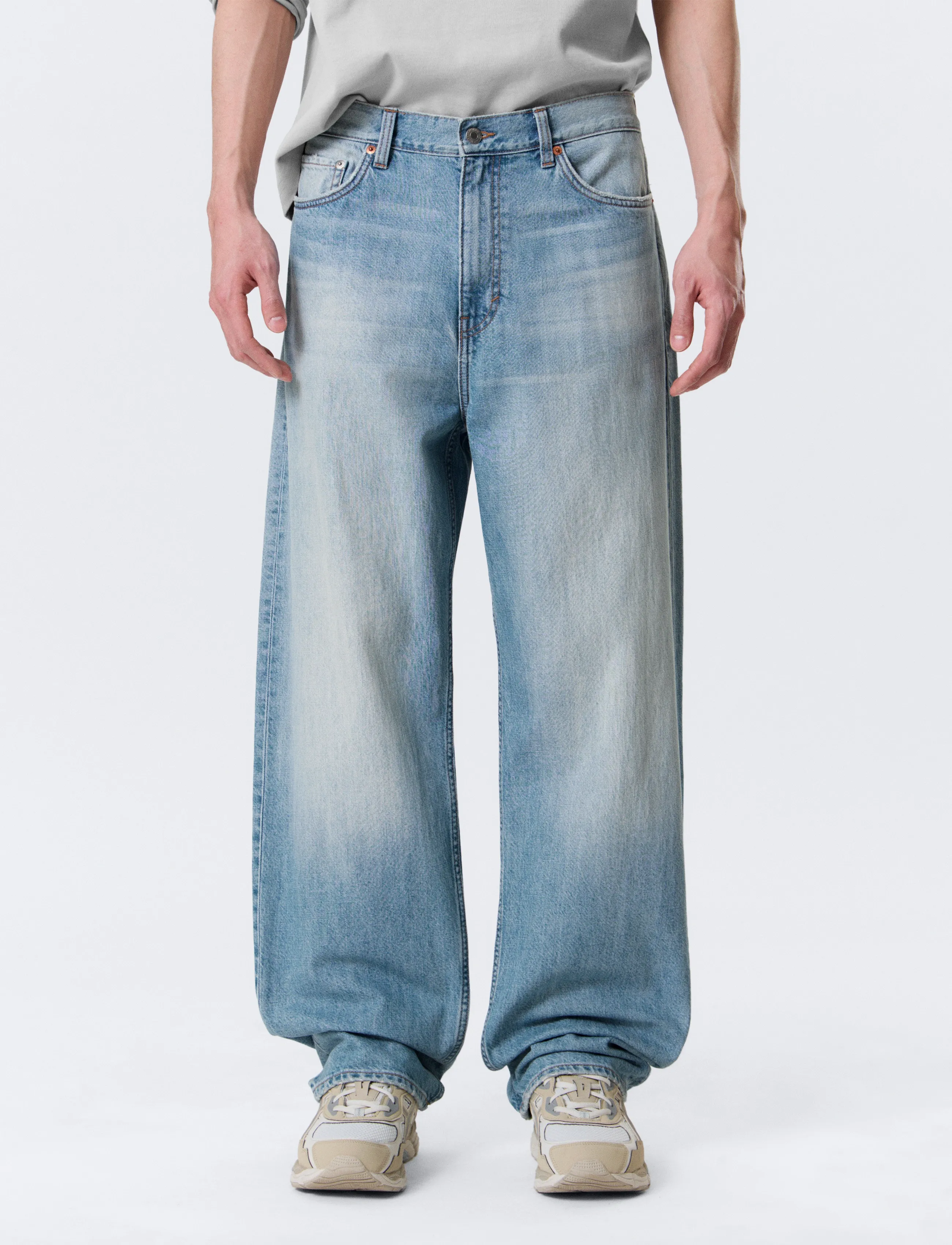 Weekday - Galaxy Mid Rise Loose Straight Leg Unisex Jeans - alt laienevad teksad - kimberley blue - 3