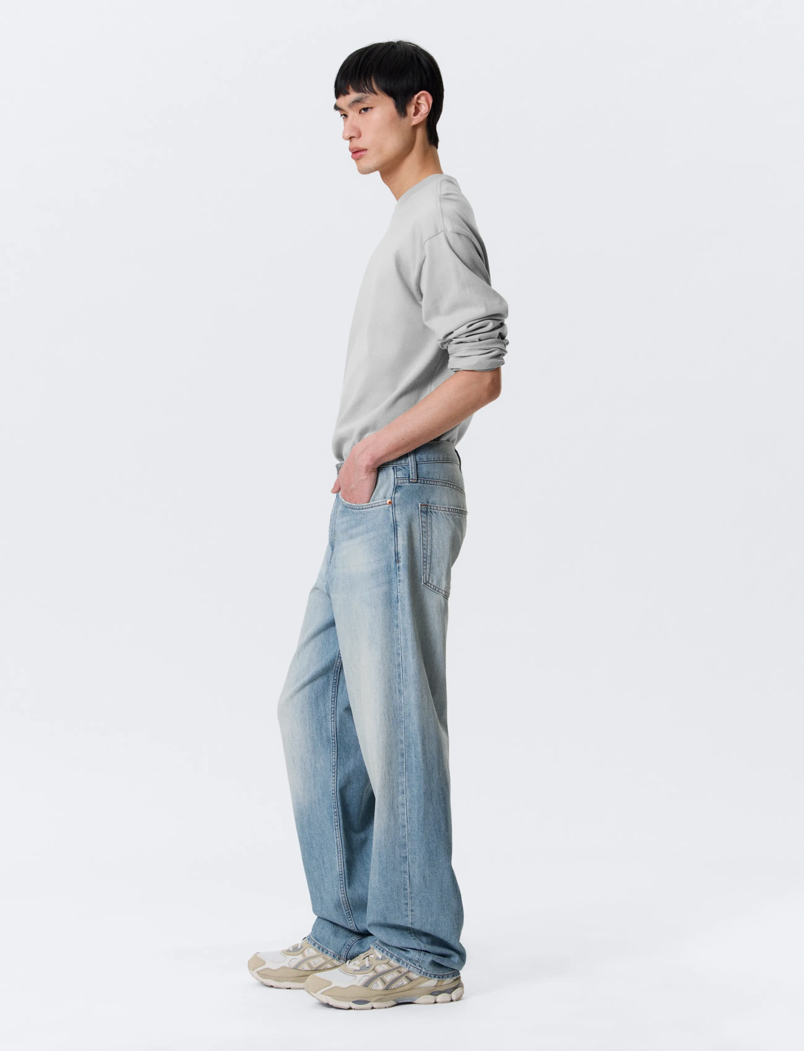 Weekday - Galaxy Mid Rise Loose Straight Leg Unisex Jeans - alt laienevad teksad - kimberley blue - 4
