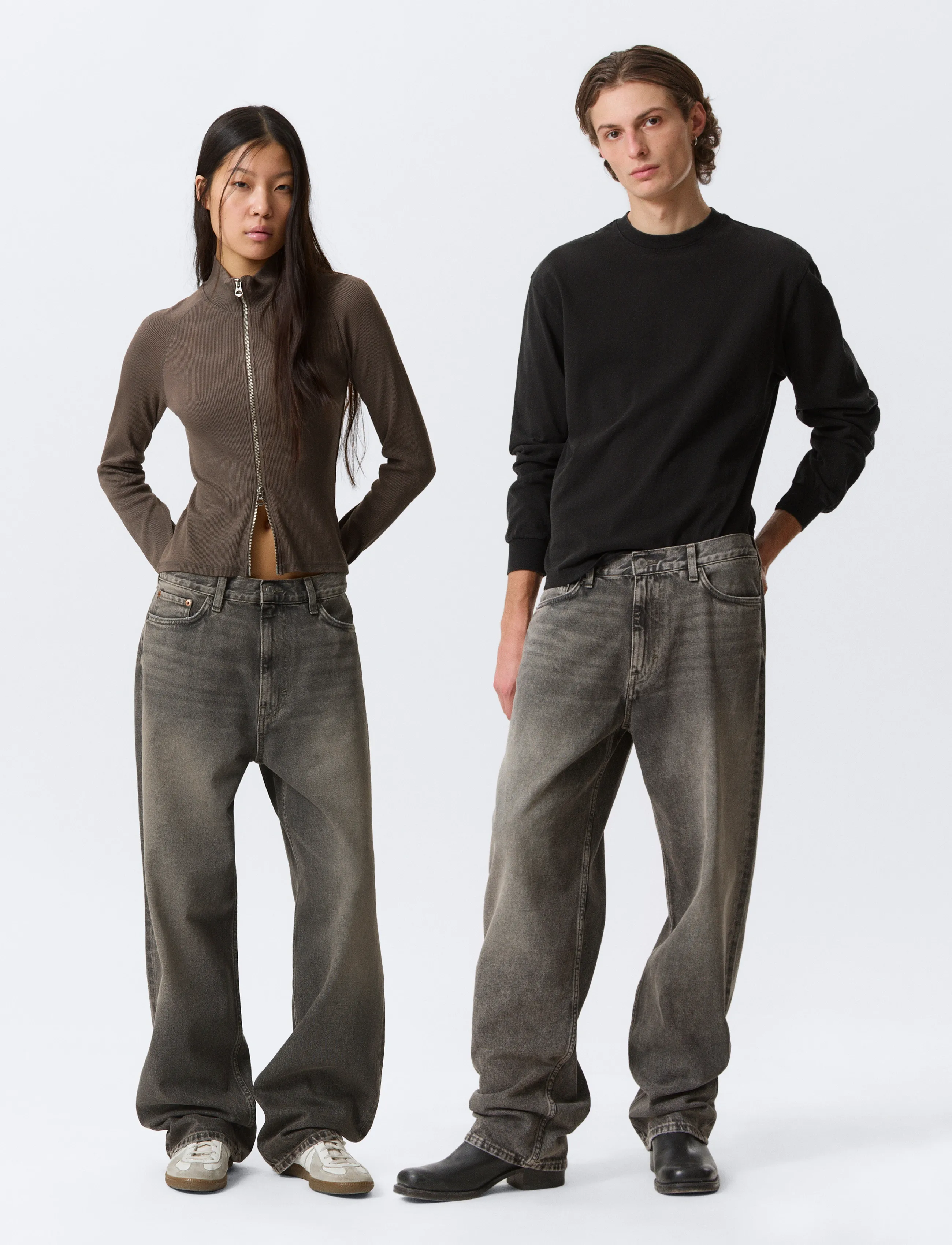 Weekday Galaxy Mid Rise Loose Straight Leg Unisex Jeans - Jeans - REDONDO BLACK / black
