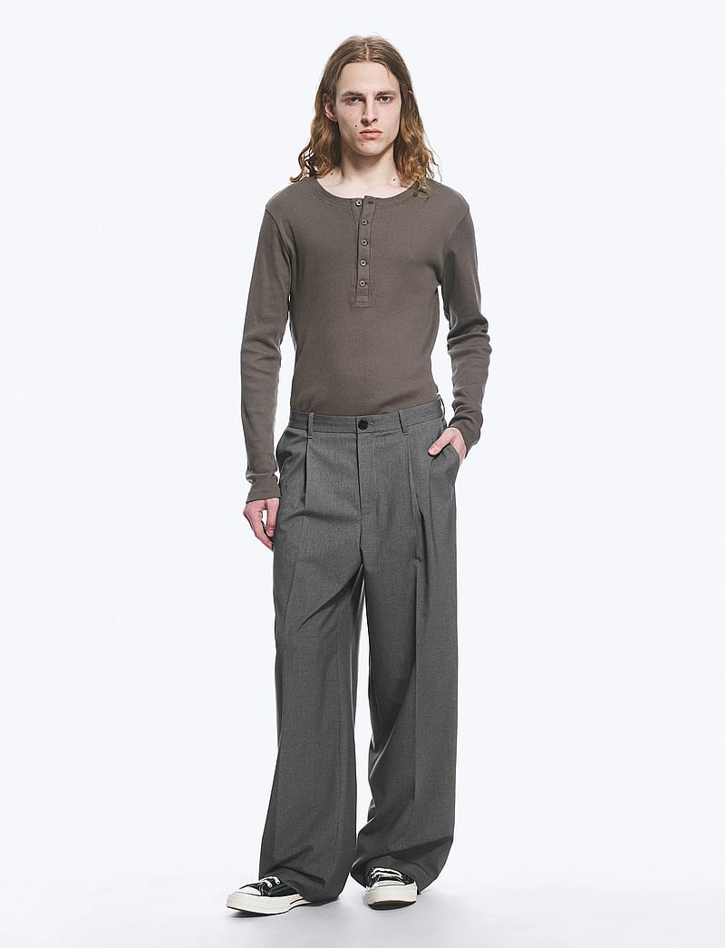 Weekday - Uno Loose Suit Trousers - od garnituru - grey melange - 0