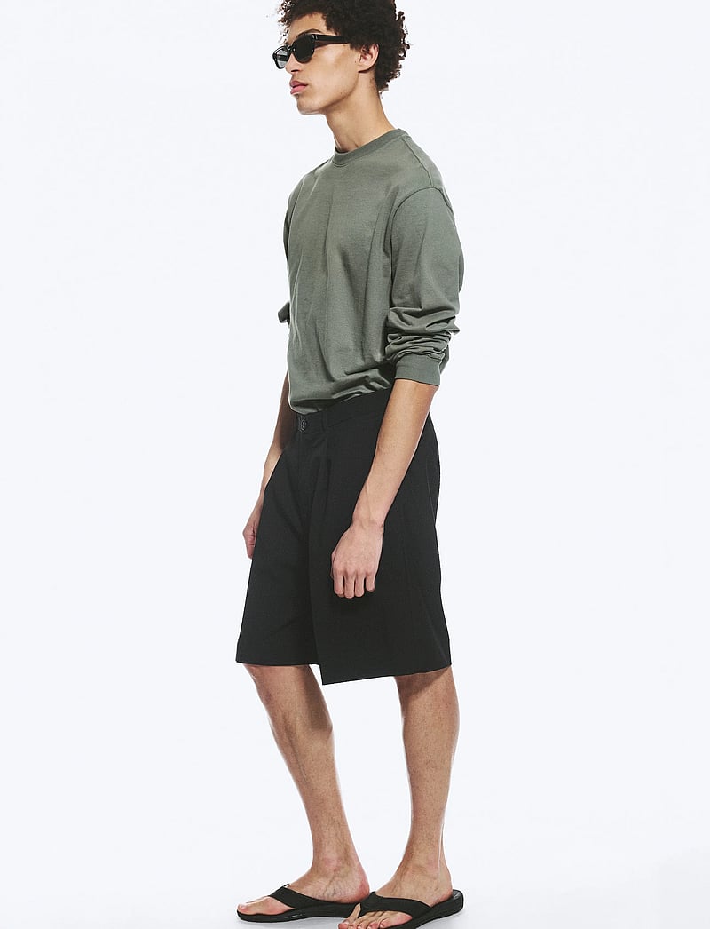 Weekday - Uno Loose Suit Shorts - chino lühikesed püksid - black dark - 3