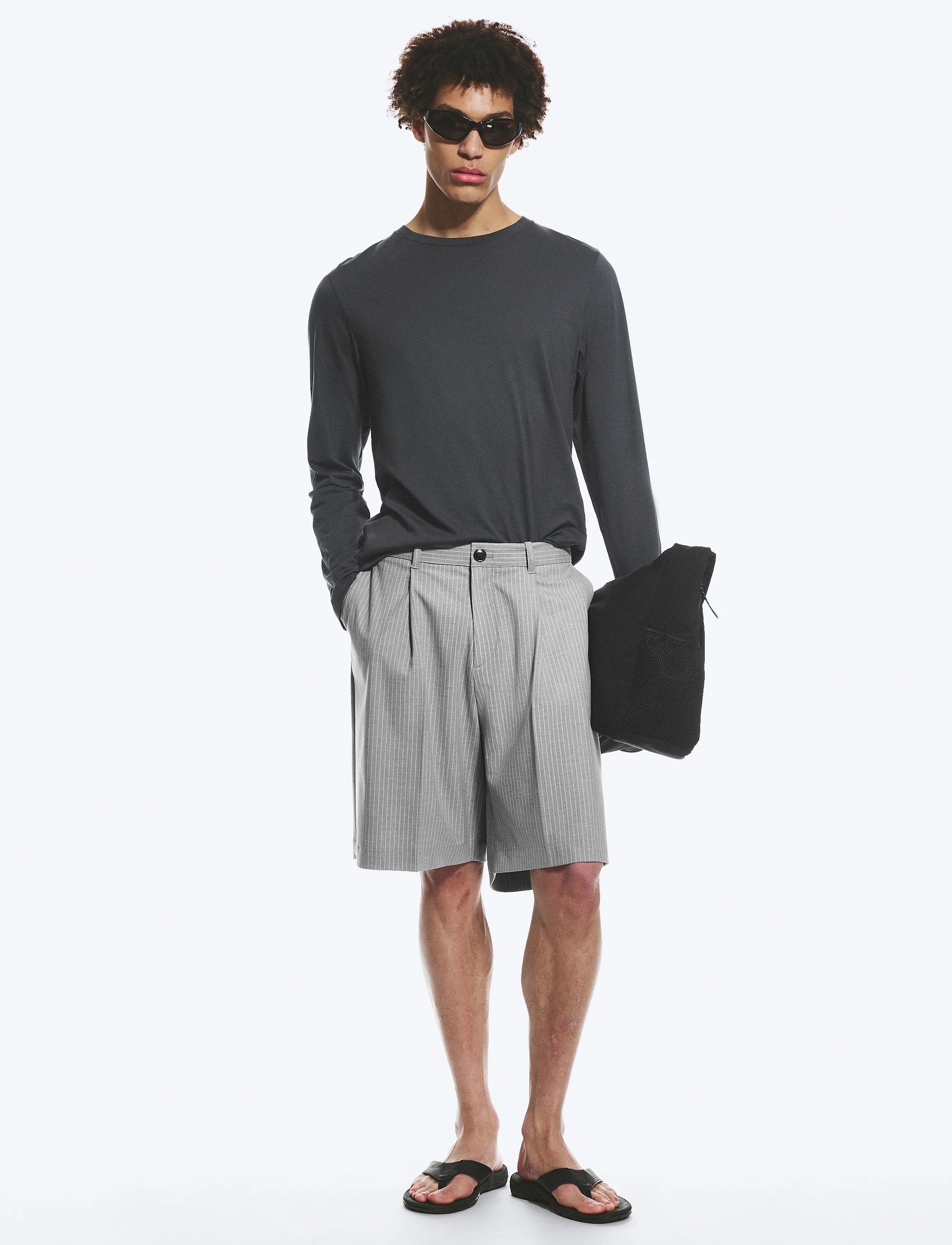 Weekday Uno Loose Suit Shorts, 44, Grey, Shorts > Chinoshorts, Herre