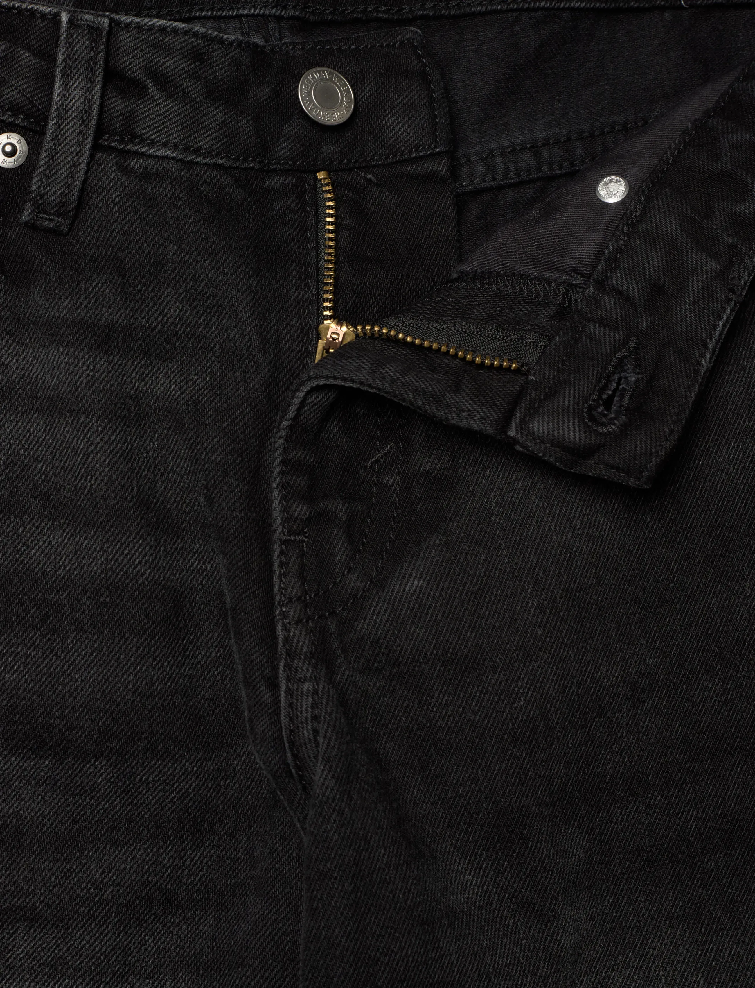 Weekday - Ample Low Rise Loose Wide Jeans - hosen mit weitem bein - empire black - 3