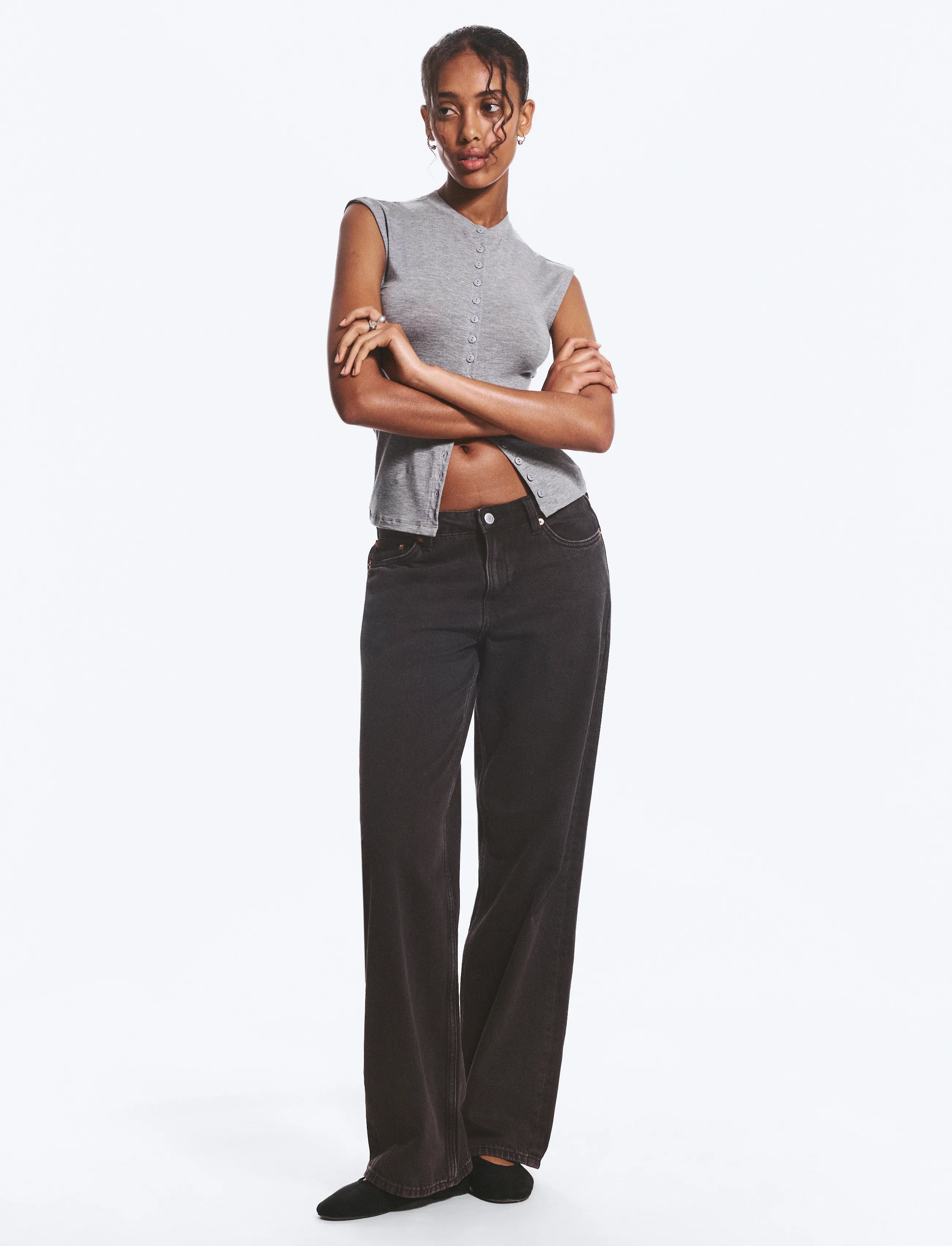 Weekday Ample Low Rise Loose Wide Jeans, 34 x 32, Black, Jeans > Vidde, Dame
