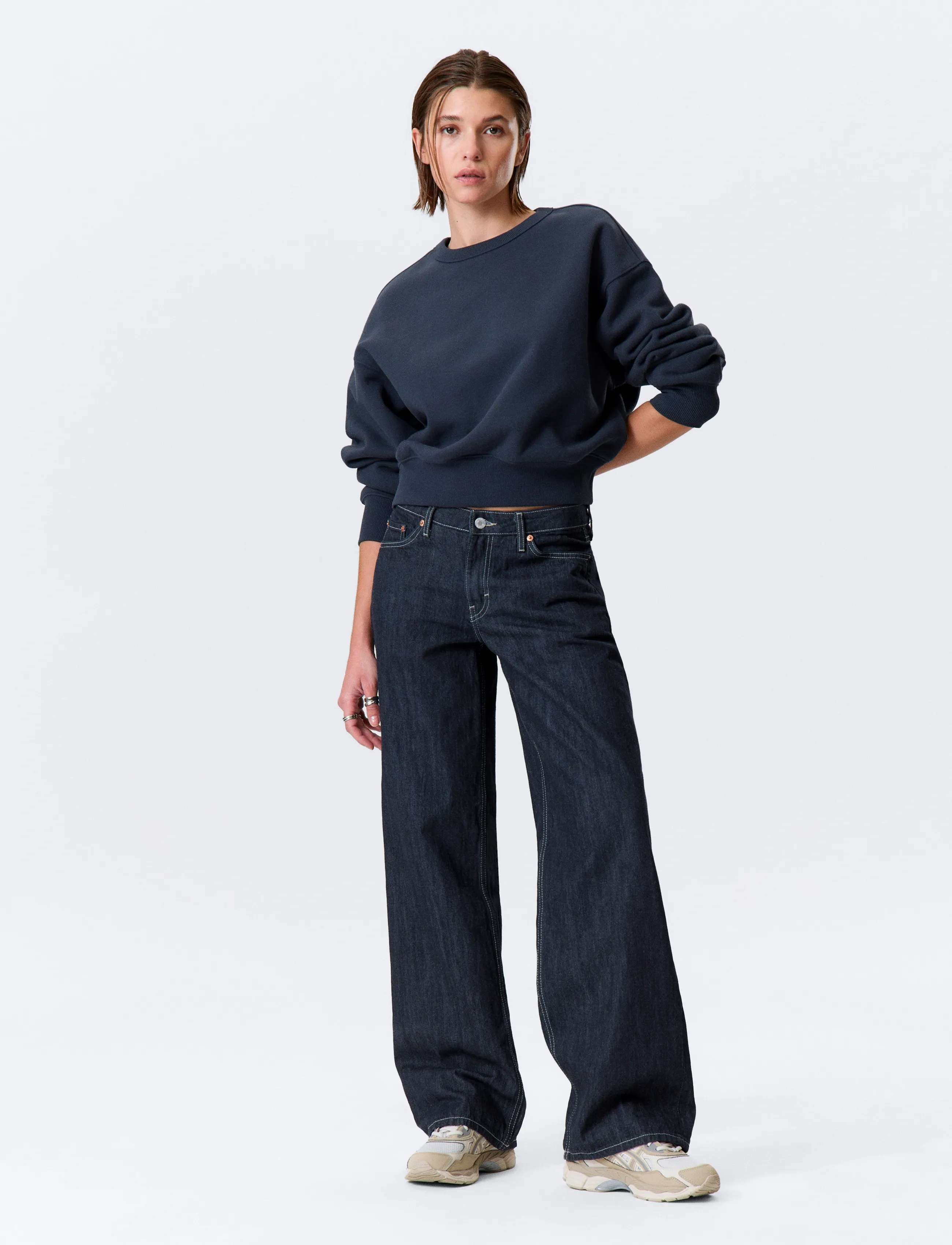Weekday Ample Low Rise Loose Wide Leg Jeans - Jeans - INK BLACK / black