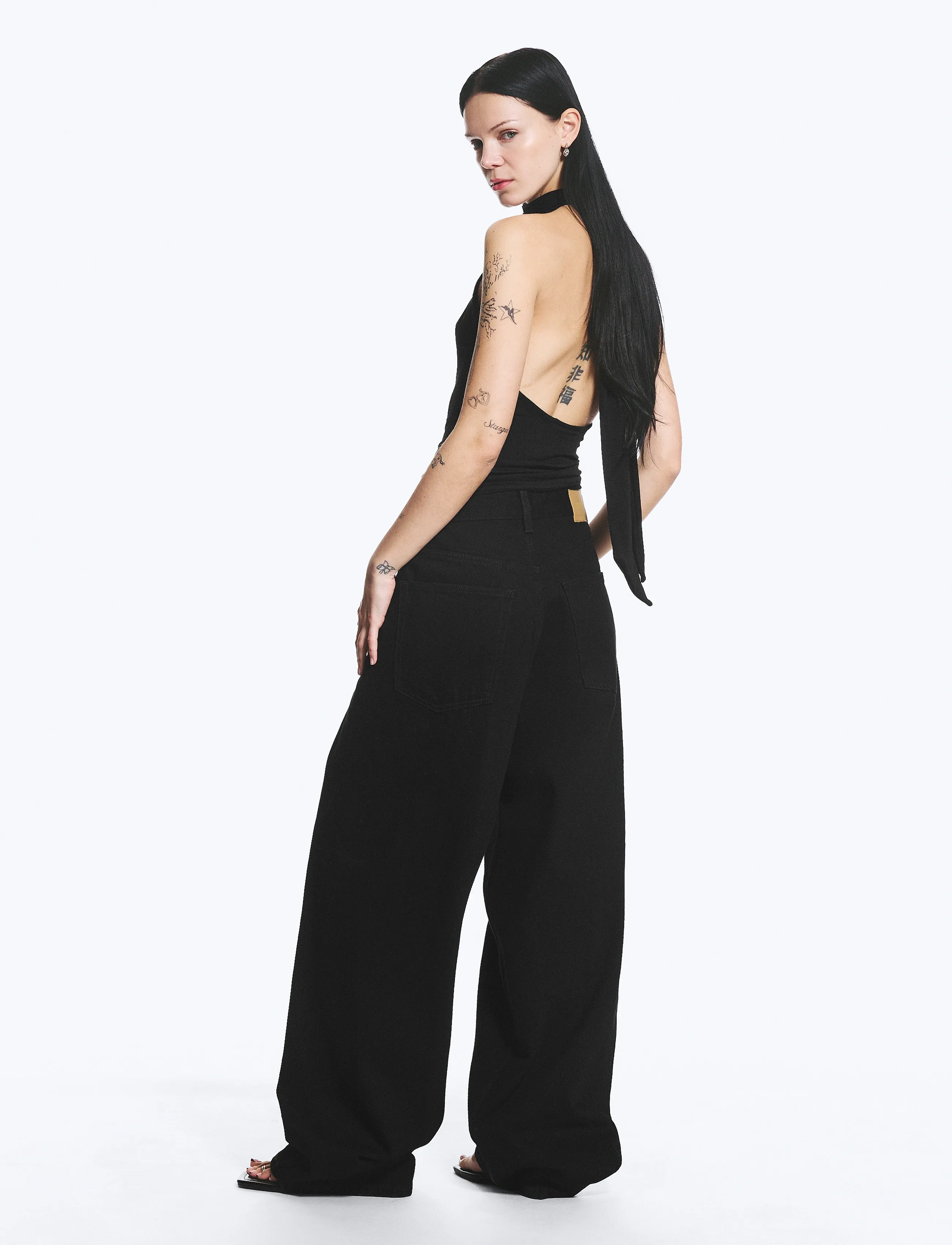 Weekday - Astro Mid Rise Loose Baggy Unisex Jeans - loose jeans - black rinse - 5