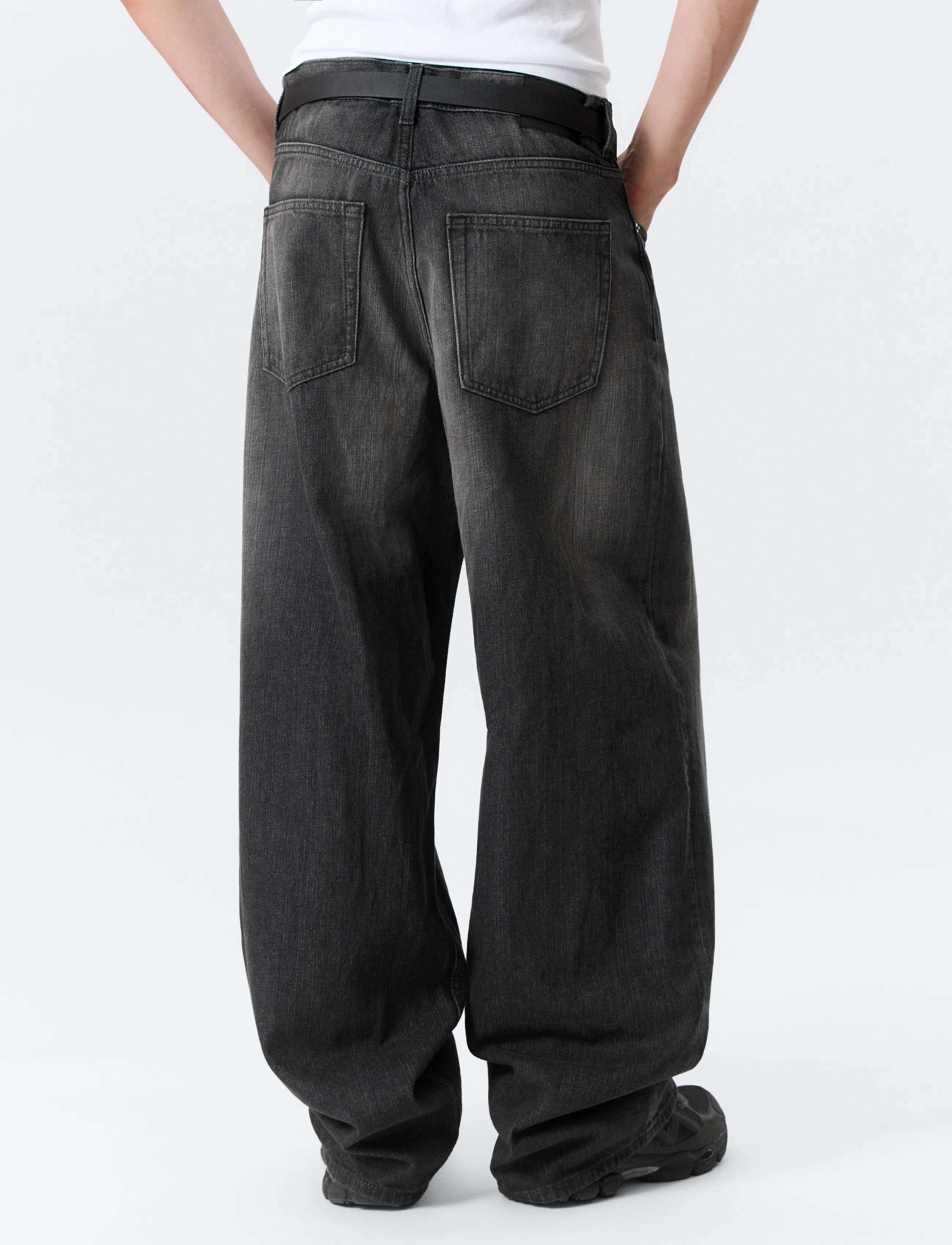 Weekday - Astro Mid Rise Loose Baggy Unisex Jeans - loose jeans - chelsea black - 4