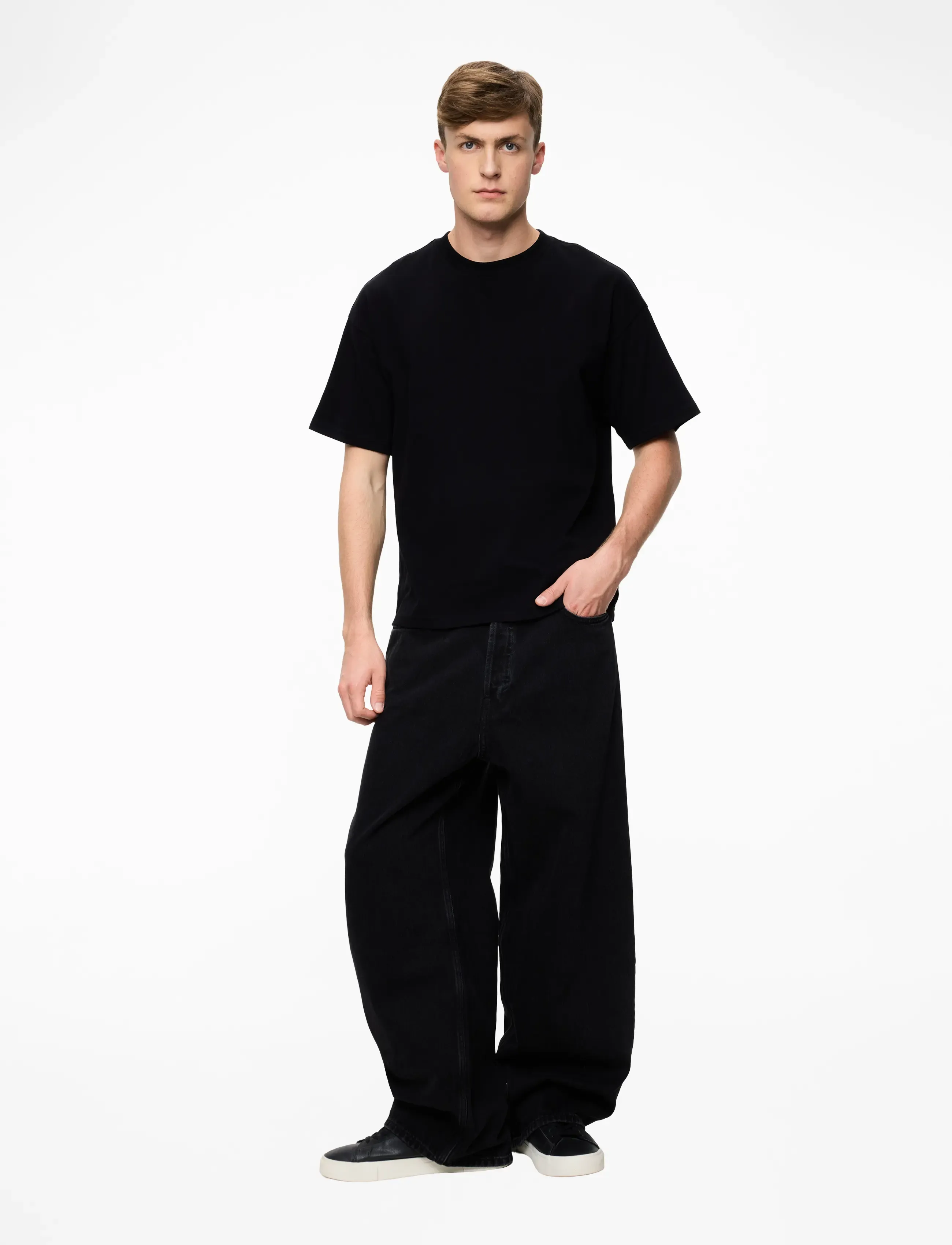 WEEKDAY Astro Mid Rise Loose Baggy Unisex Jeans herr – bild 9