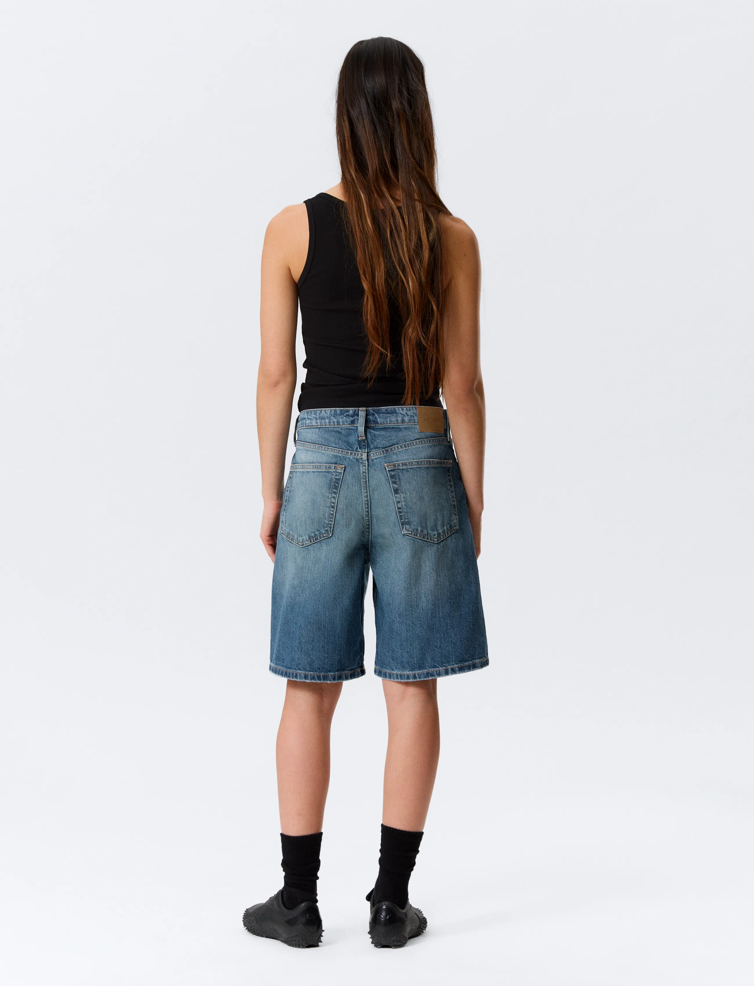 Weekday - Monterey Low Rise Denim Shorts - jorts - radio blue - 5