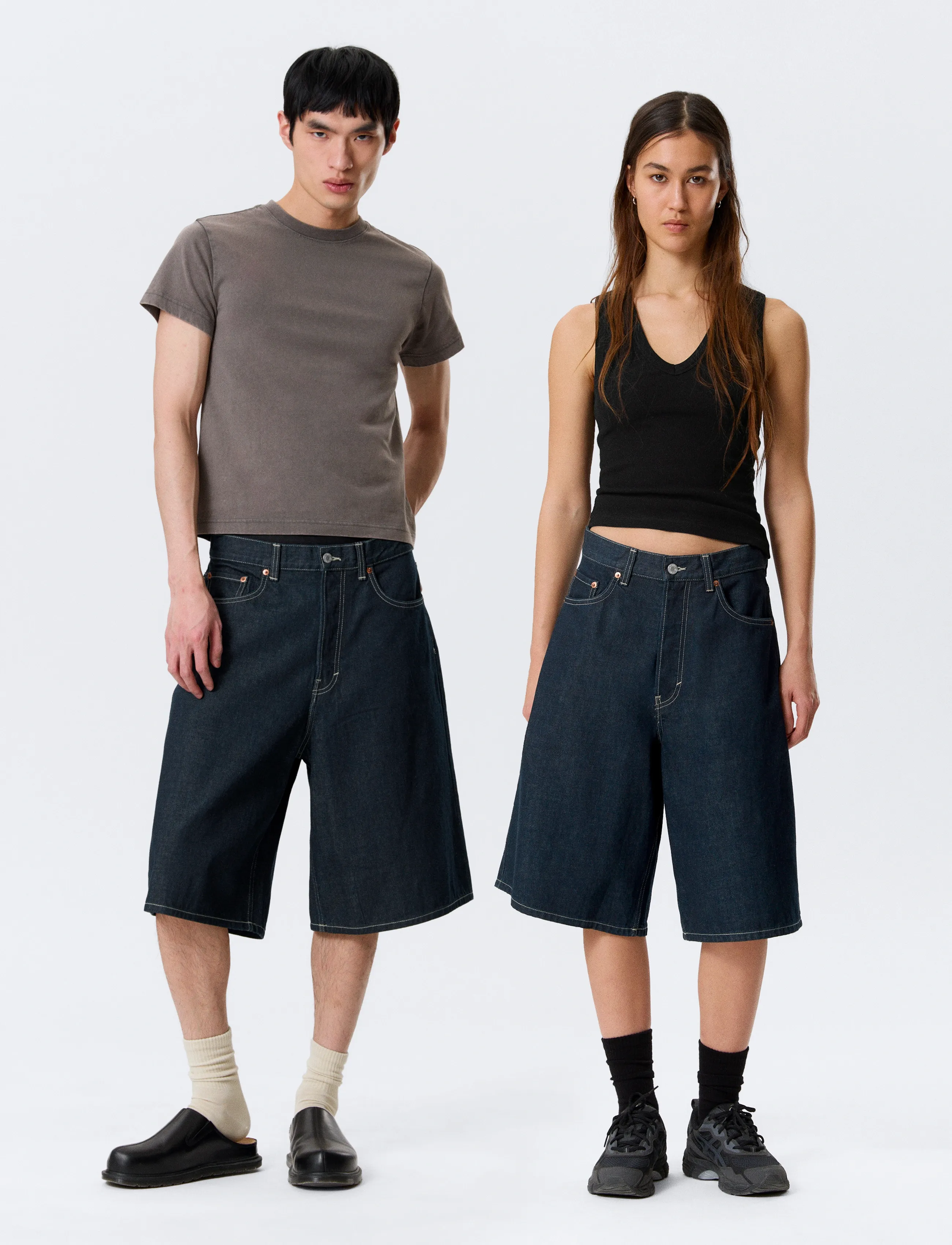 Weekday Astro Mid Rise Loose Baggy Denim Shorts - Shorts - BLUE RINSE / navy