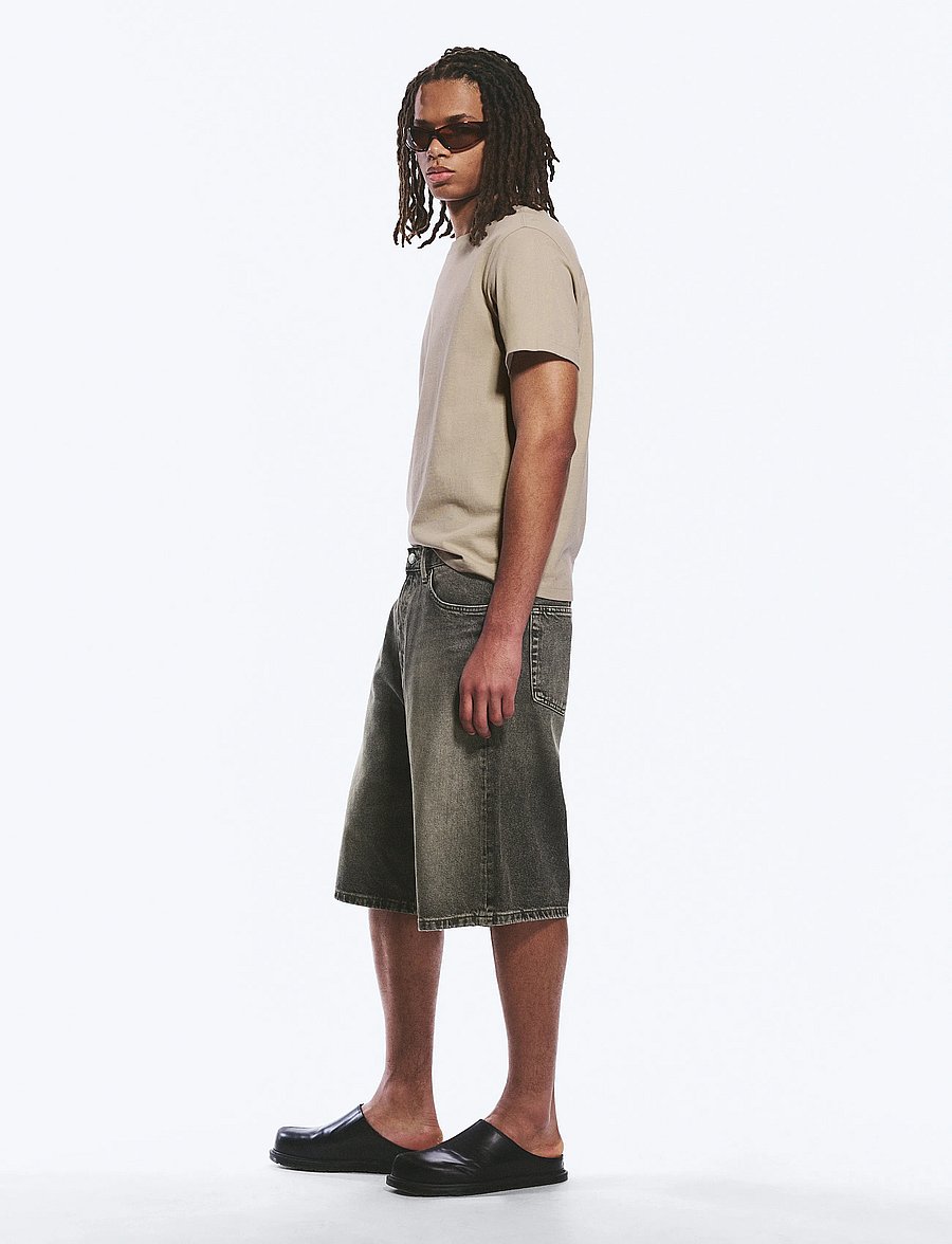 Weekday - Astro Mid Rise Loose Baggy Denim Shorts - jorts - redondo black - 3
