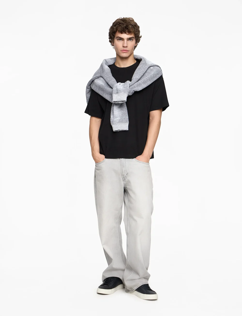 Weekday - Great Boxy Heavyweight T-Shirt - kurzärmelig - black - 2