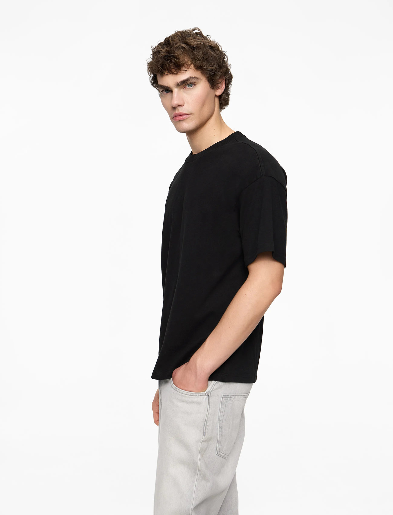Weekday - Loose Boxy T-shirt - kurzärmelig - black - 3