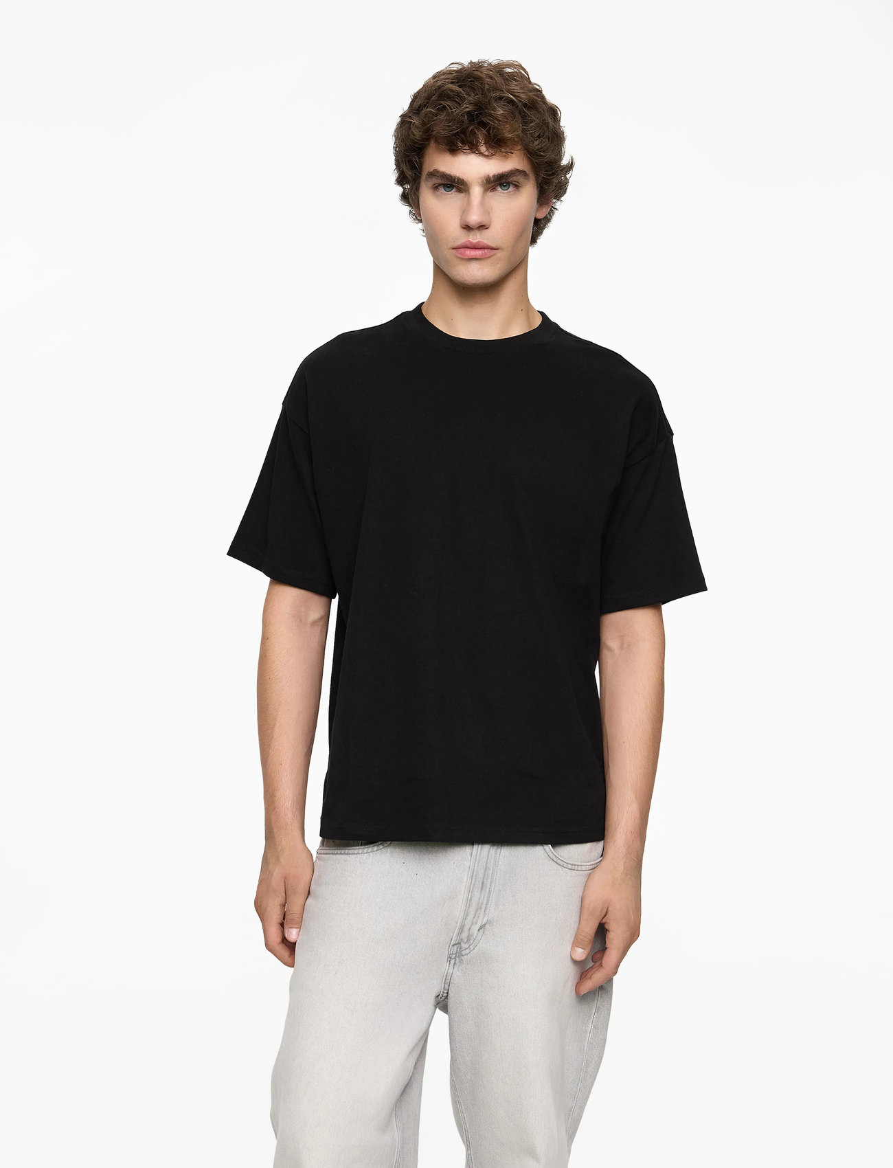 Weekday - Loose Boxy T-shirt - kurzärmelig - black - 0
