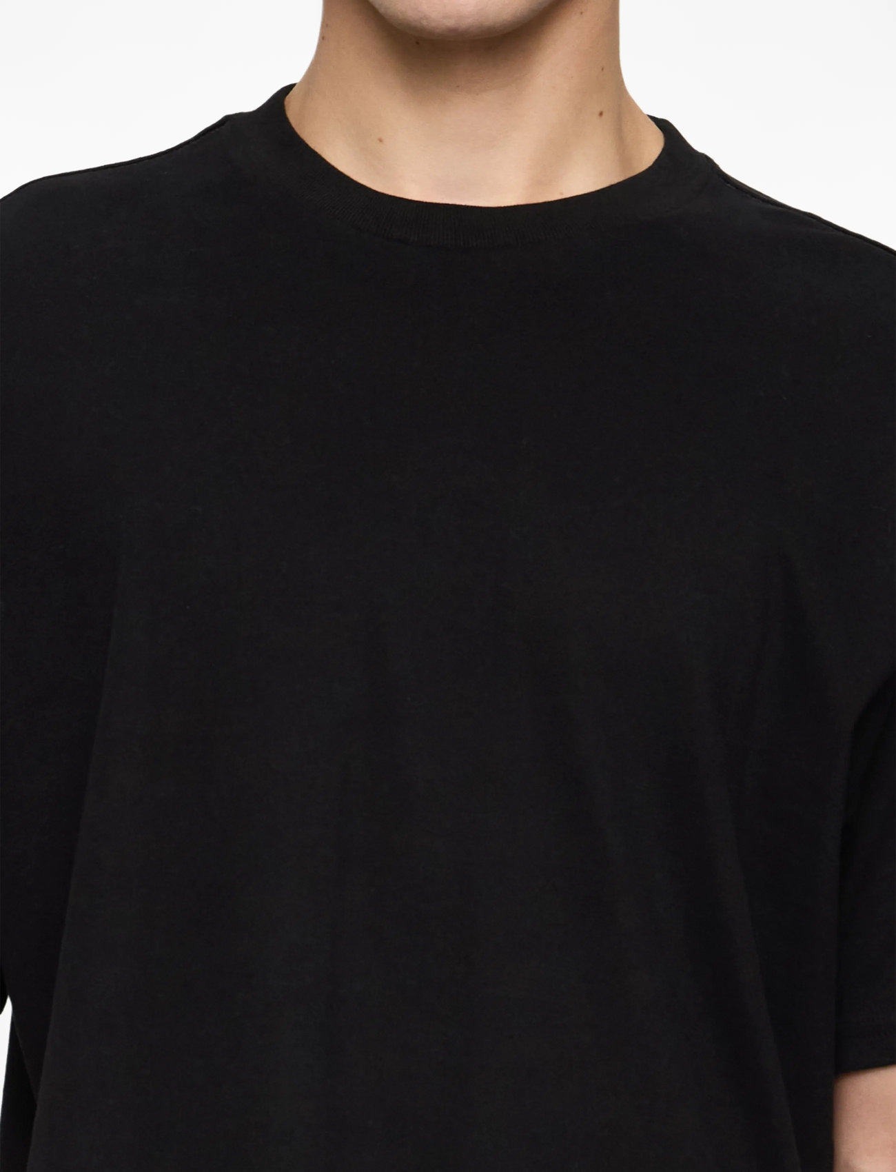 Weekday - Loose Boxy T-shirt - kurzärmelig - black - 5