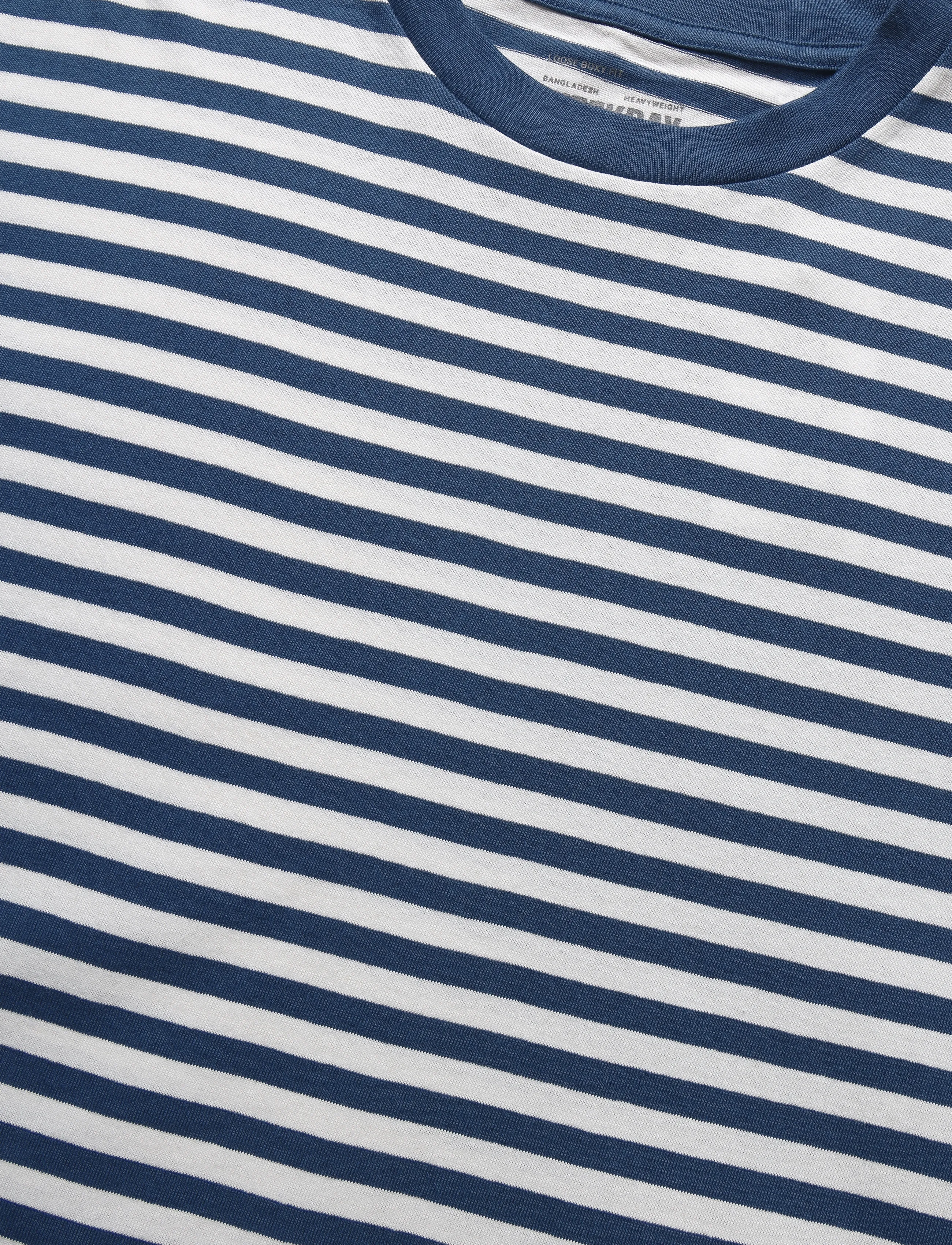 Weekday - Loose Fit T-shirt - kurzärmelige t-shirts - blue/white stripe - 2