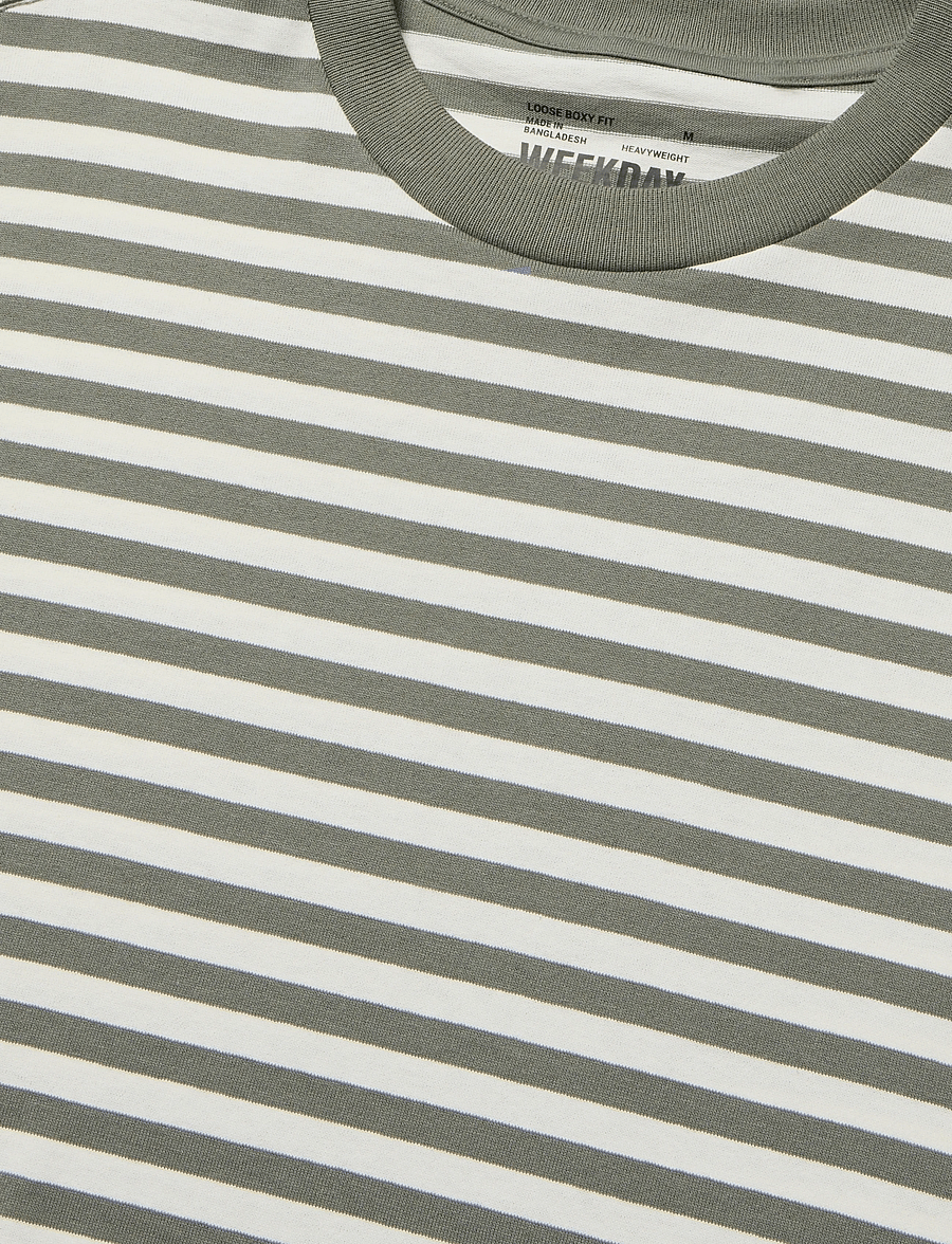 Weekday - Loose Fit T-shirt - kurzärmelige t-shirts - khaki green - 2