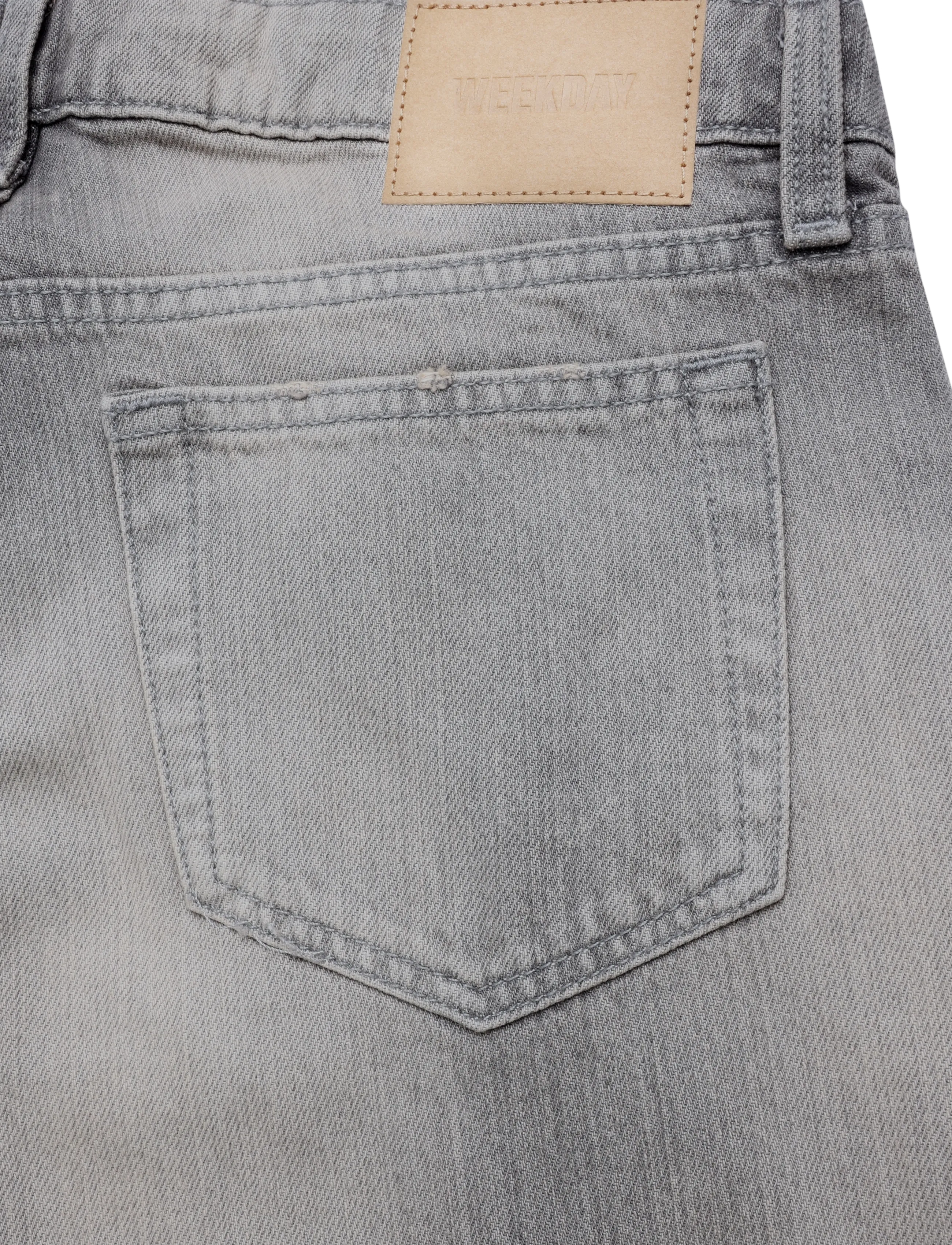 Weekday - Nova Low Rise Slim Bootcut Jeans - bootcut-jeans - complex grey - 4