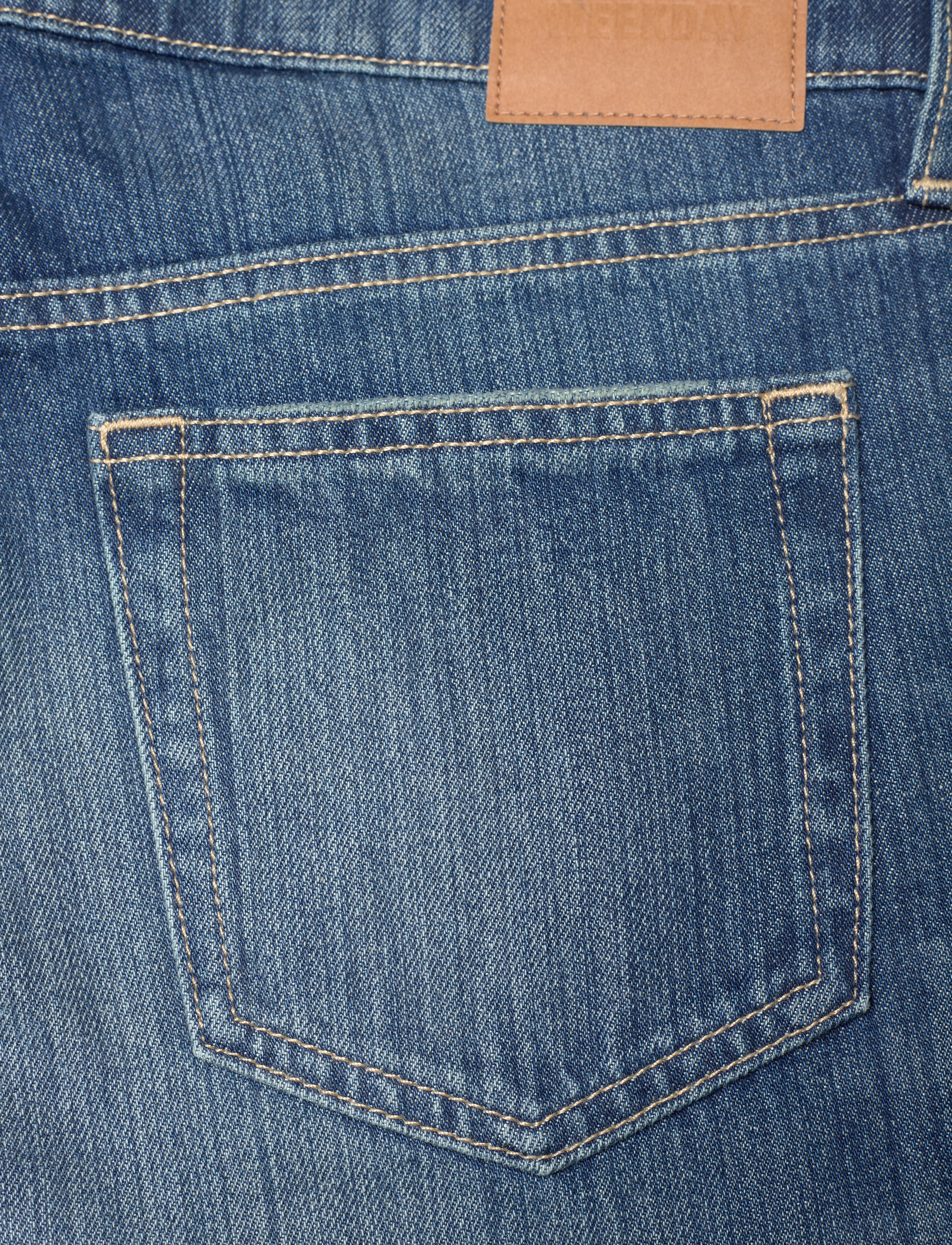 Weekday - Nova Low Rise Slim Bootcut Jeans - bootcut jeans - mine blue - 4