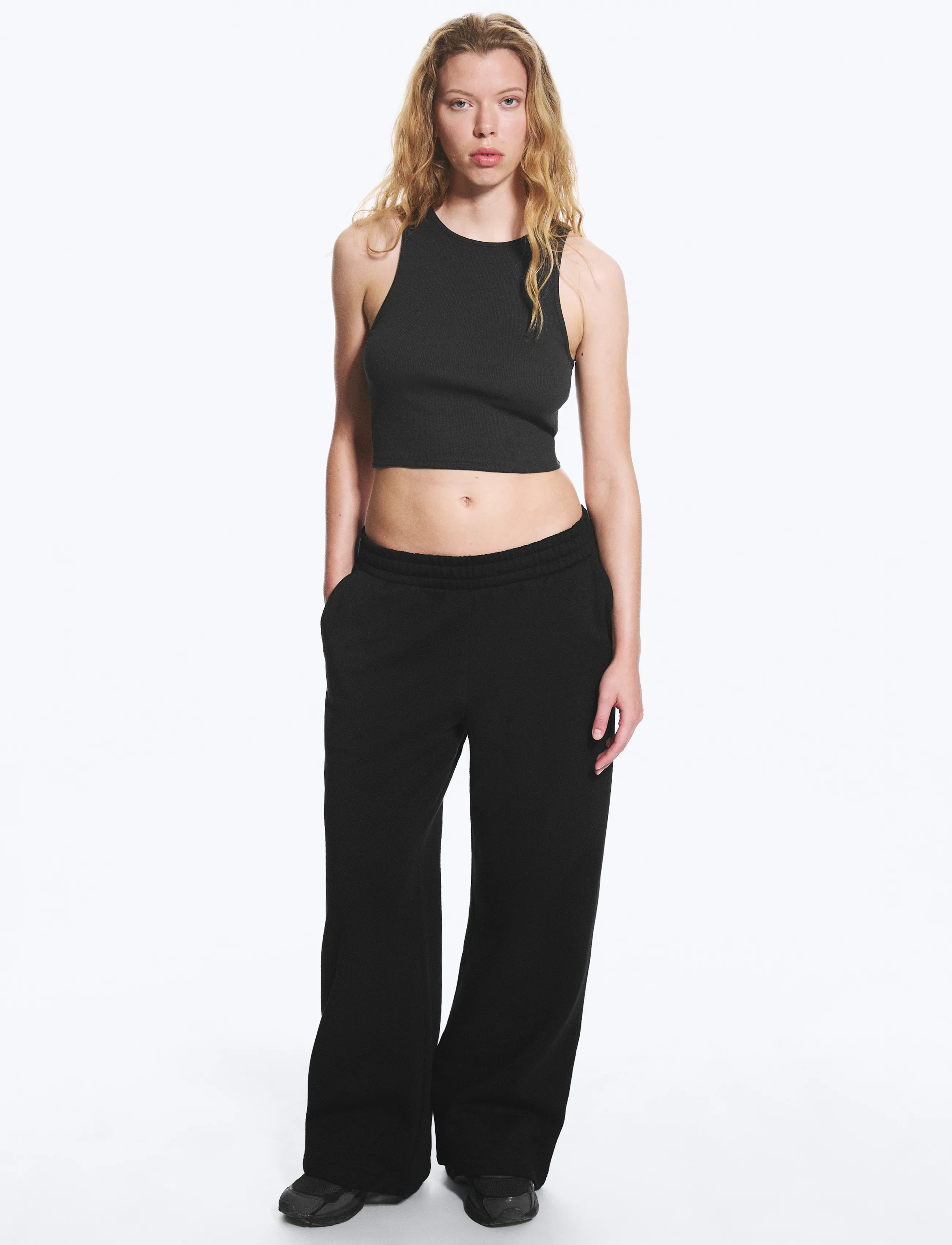 Weekday - Loose Long Heavyweight Sweatpants - fashion trends - black - 2
