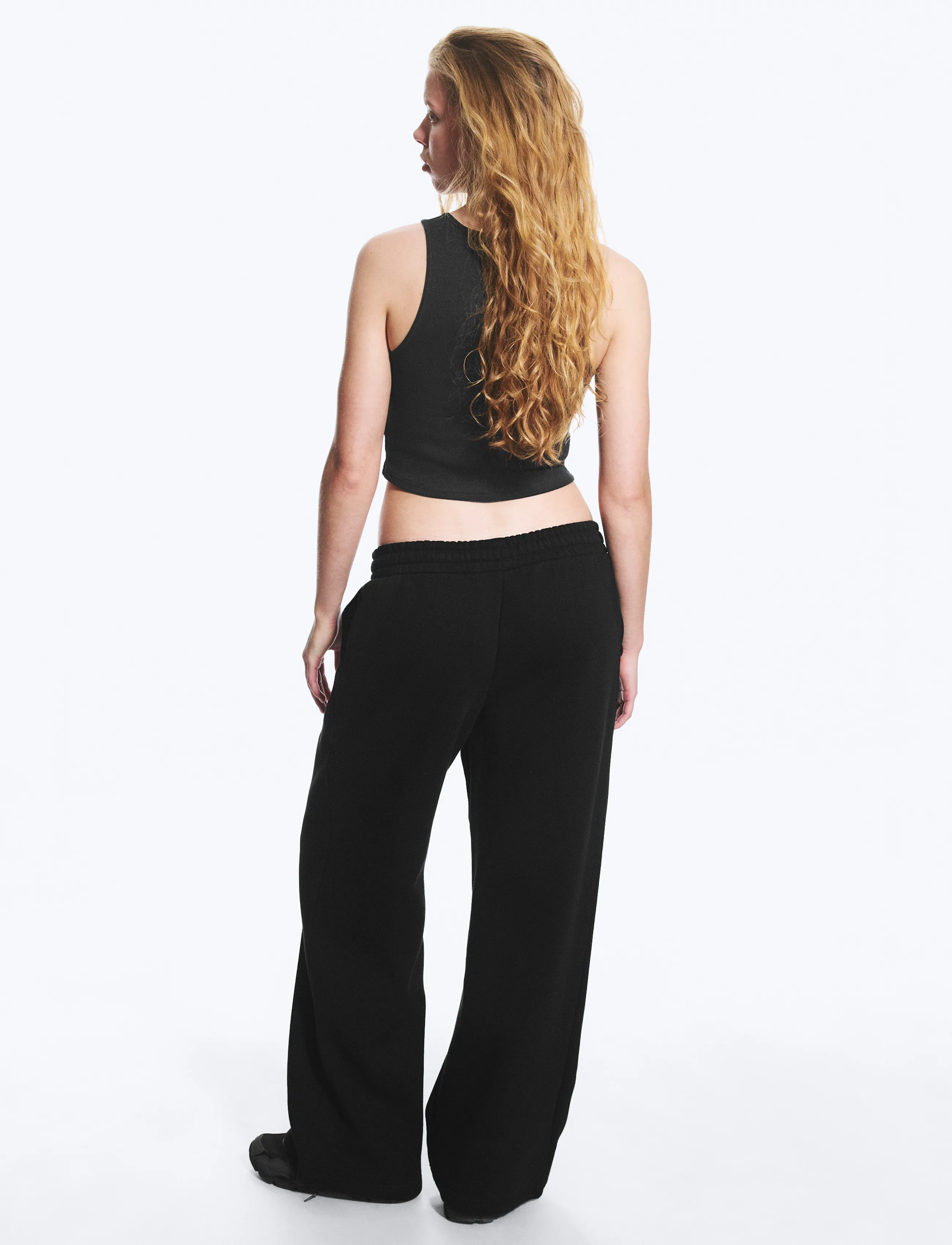 Weekday - Loose Long Heavyweight Sweatpants - fashion trends - black - 4