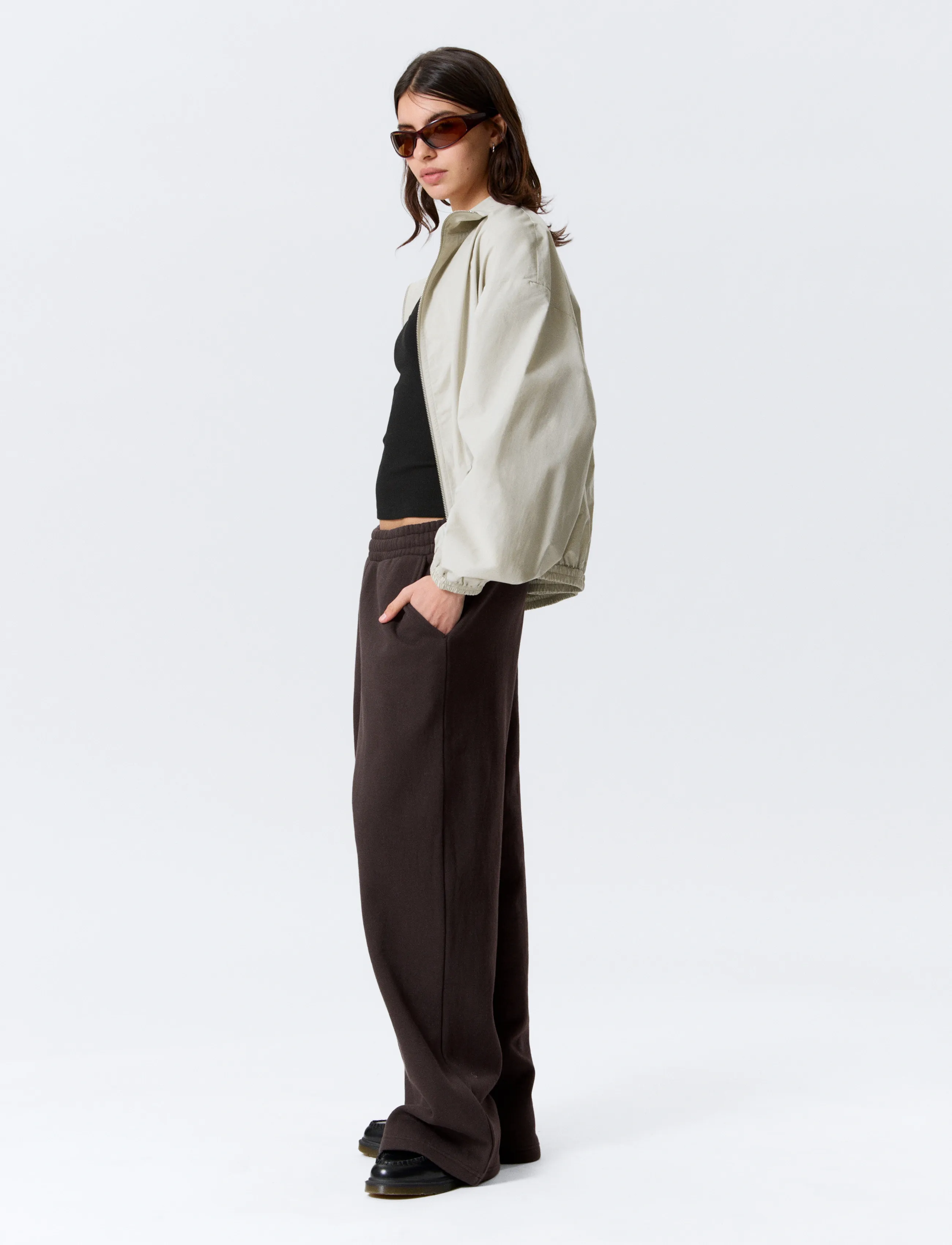 Weekday - Loose Long Heavyweight Sweatpants - modetrender - dark brown - 4