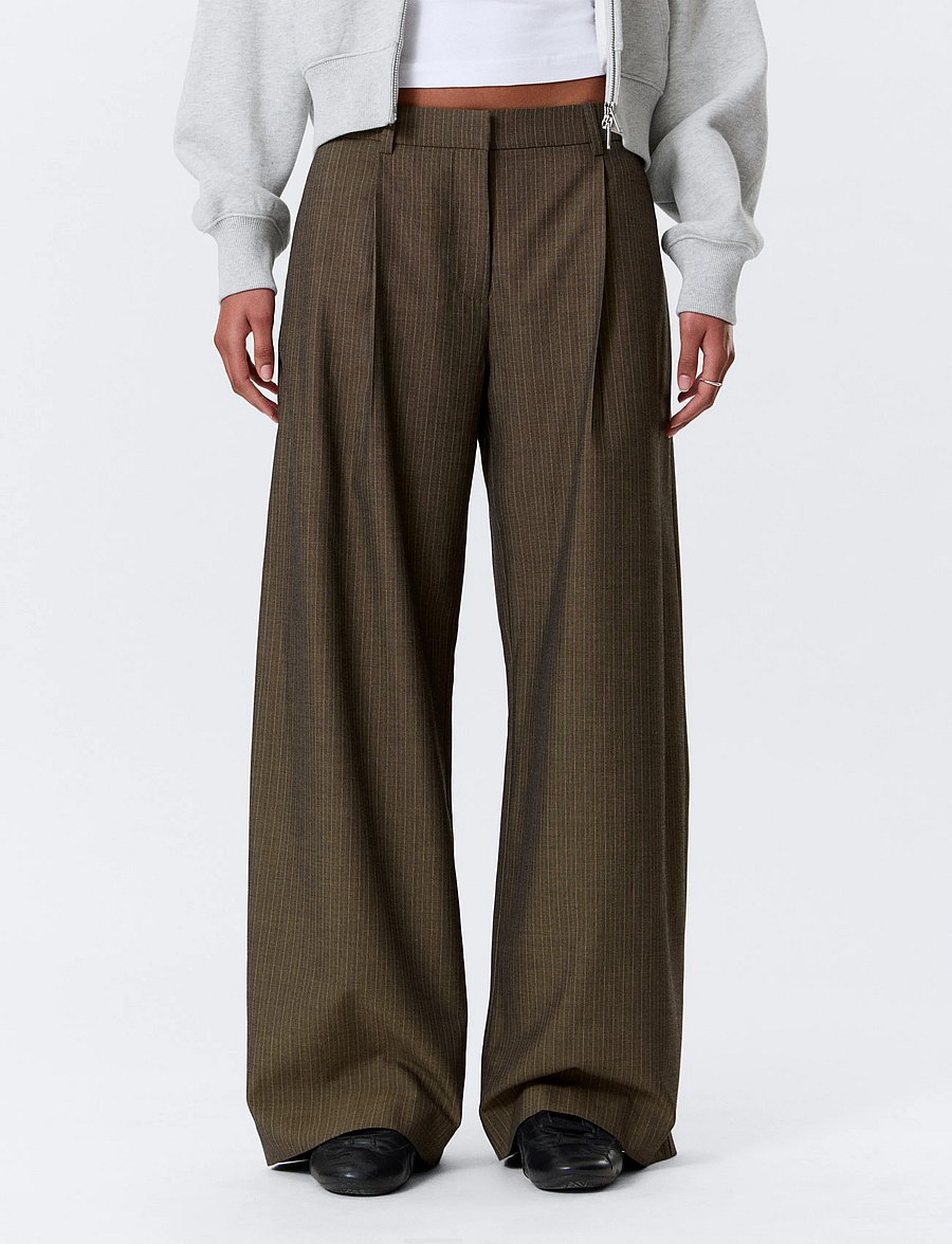 Weekday - Low Waist Wide Suiting Trousers - habitbukser - mole pinstripe - 3