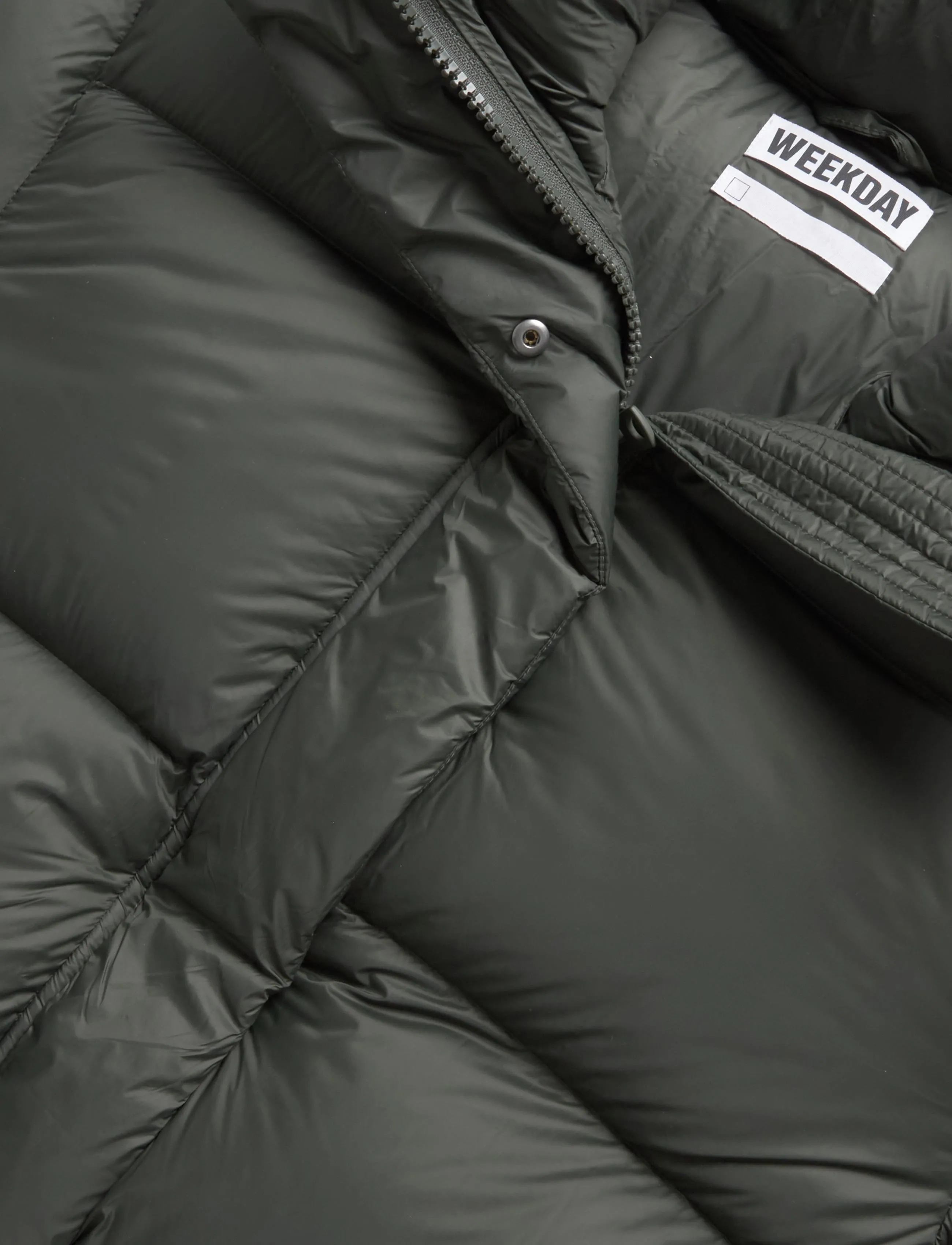 Weekday - Oversized Recycled Down Puffer Jacket - dark khaki green - 2