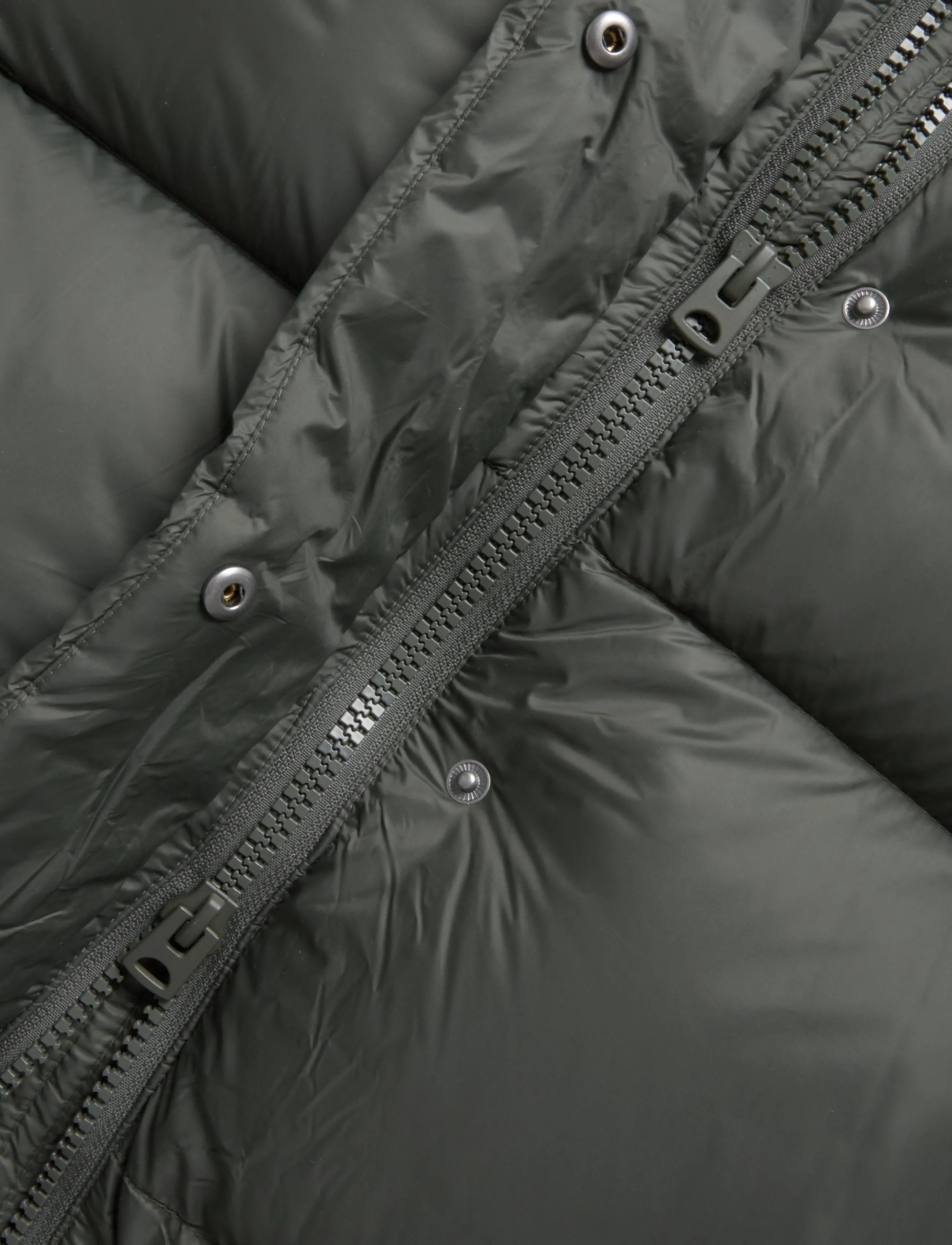 Weekday - Oversized Recycled Down Puffer Jacket - dark khaki green - 4