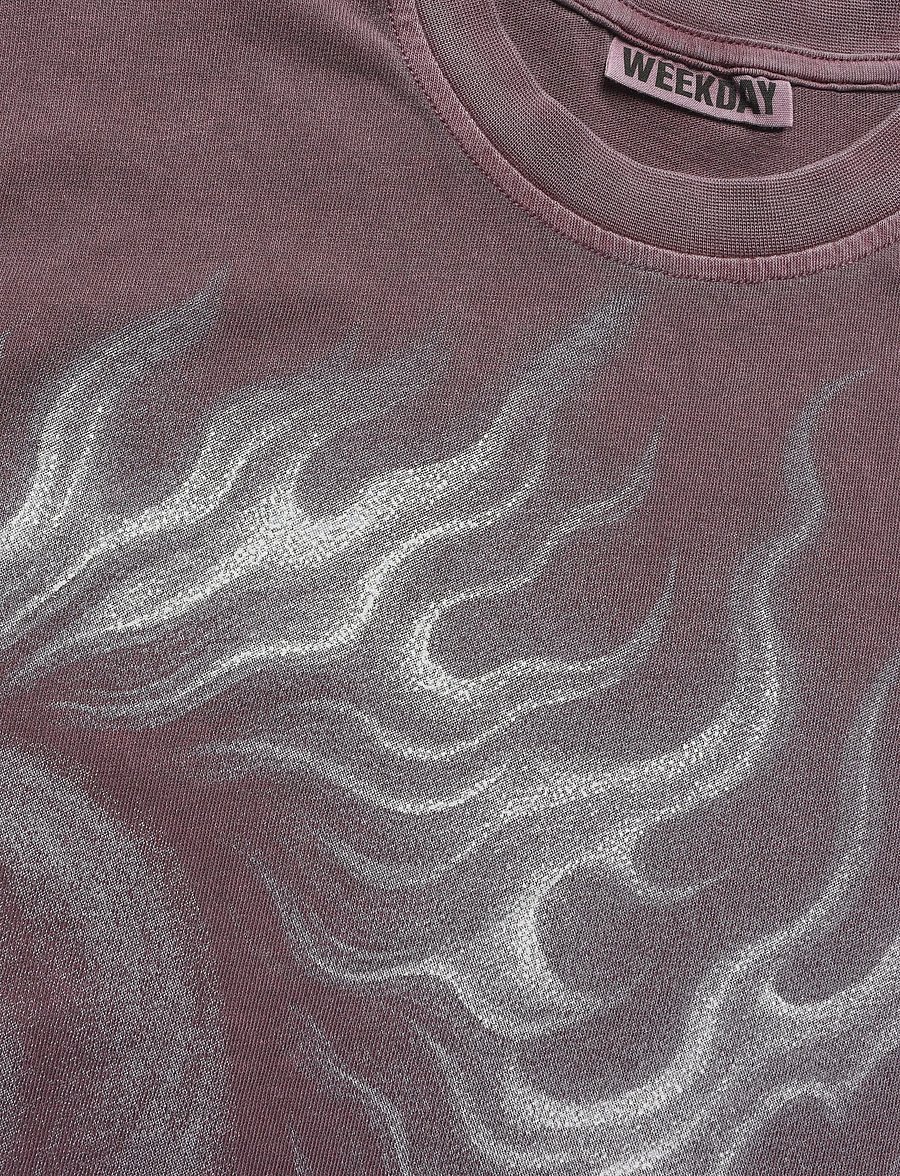 Weekday - Wide Oversized Printed T-shirt - t-shirts - dark purple - 2