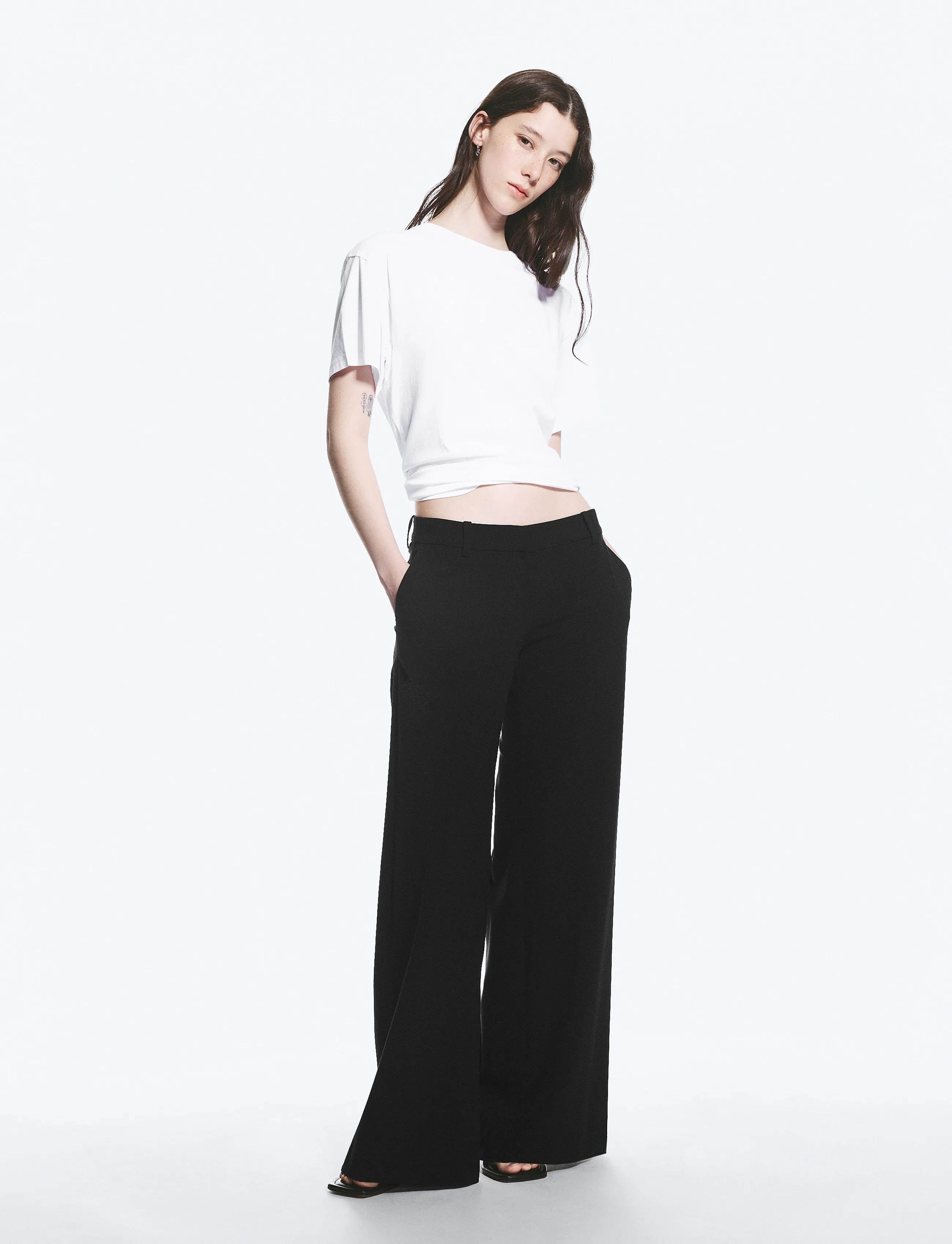 Weekday Low Flared Suit Trousers, 44, Black, Bukser > Brede Ben, Dame