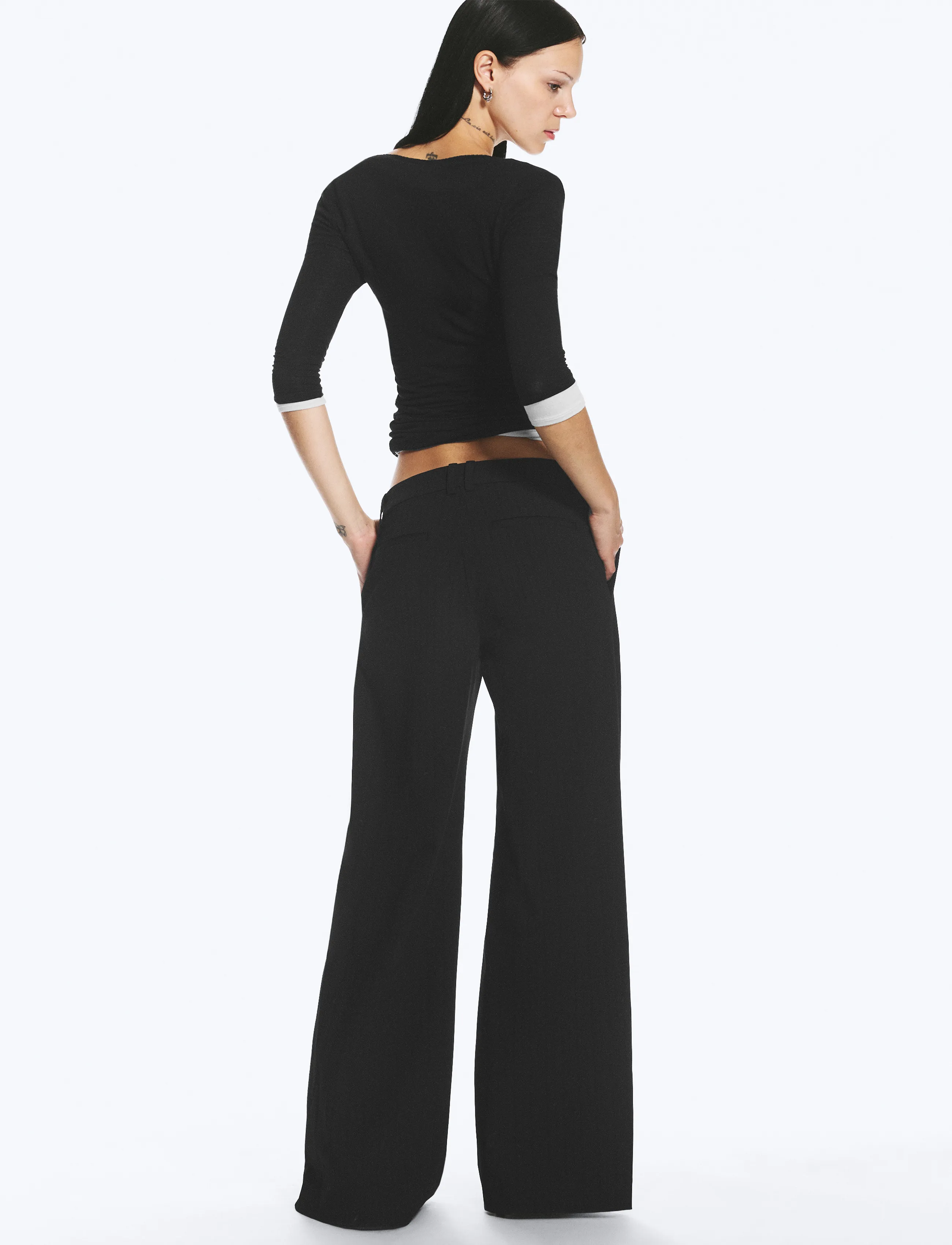 Weekday - Flared Suiting Trousers - platėjančios kelnės - black stripe - 5