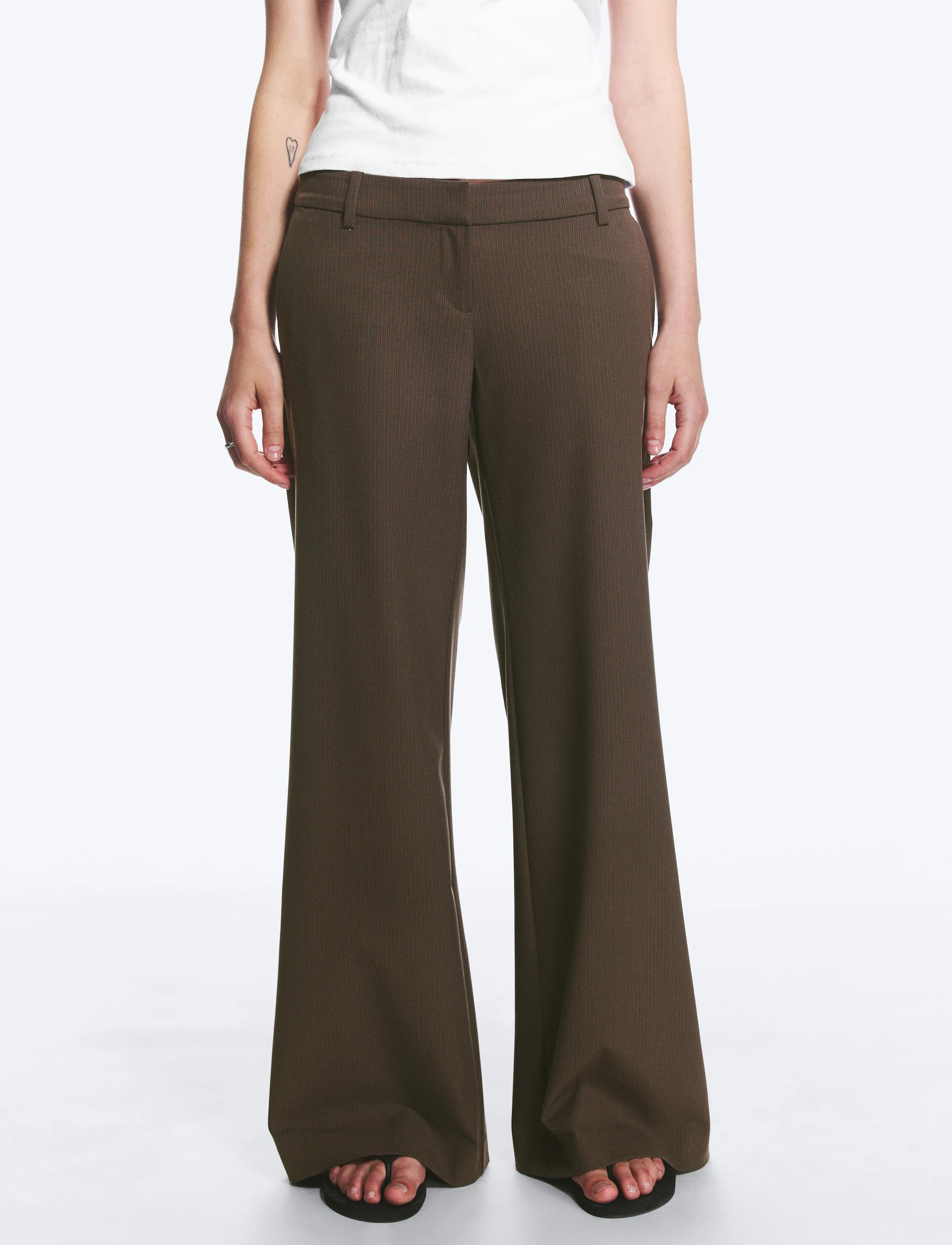 Weekday - Low Flared Suit Trousers - schlaghosen - brown stripe - 3