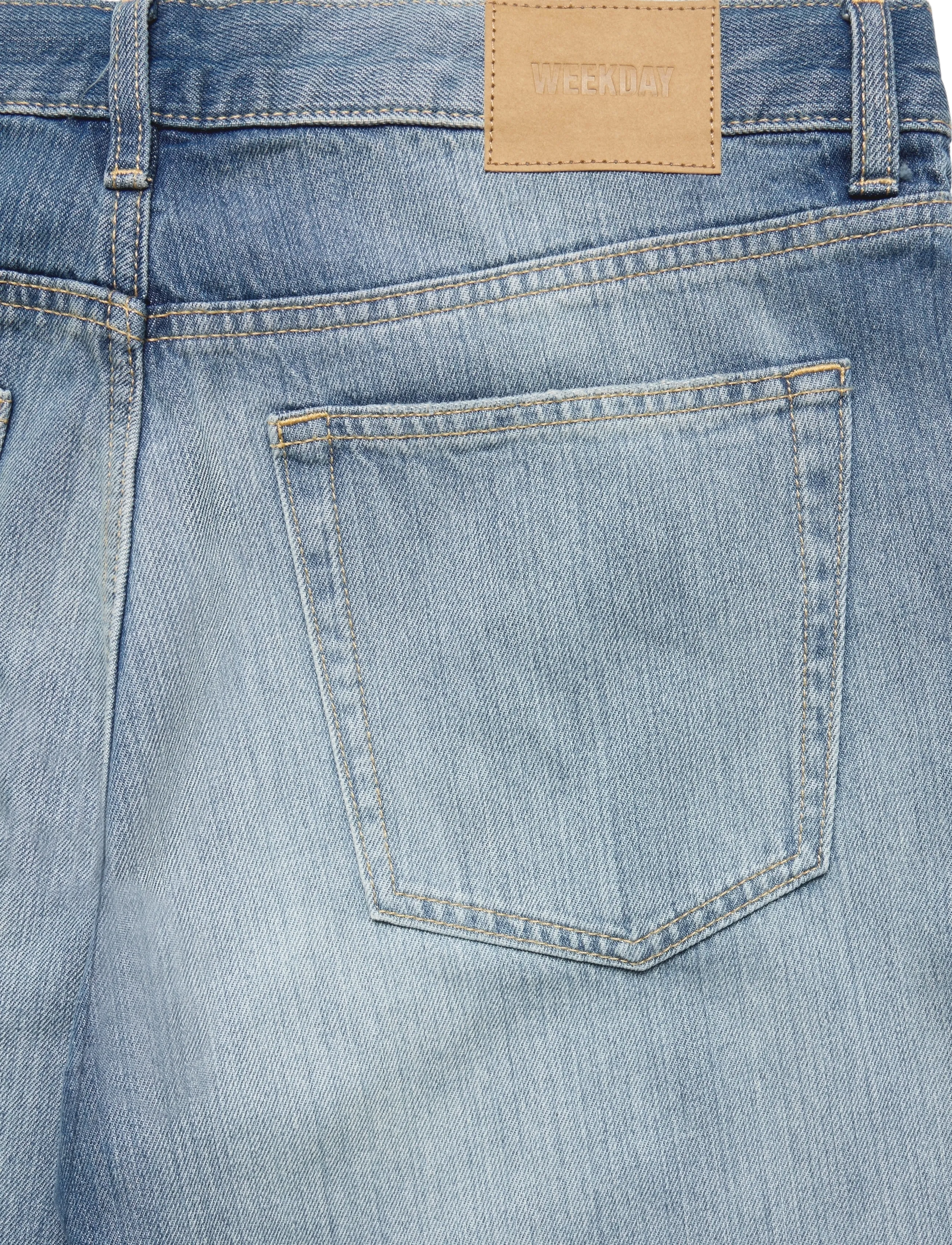 Weekday - Mercury Mid Rise Relaxed Bootcut Jeans - loose jeans - stallion blue - 4