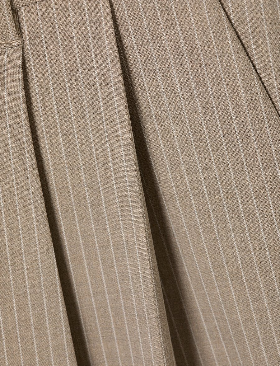Weekday - Nate Regular Waist Baggy Straight Trousers - suit trousers - beige melange pinstripe - 2