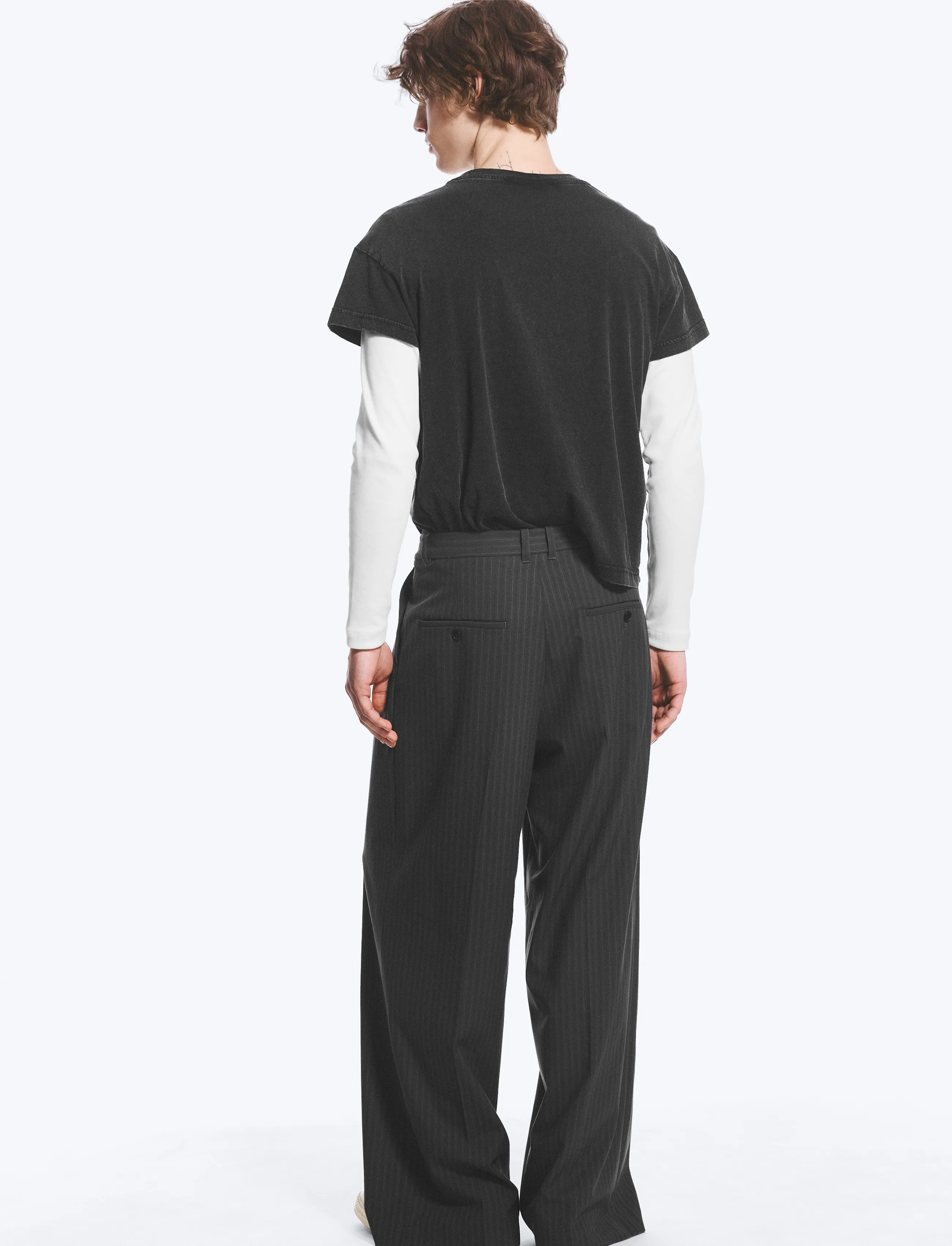 Weekday - Nate Regular Waist Baggy Straight Trousers - suit trousers - grey pinstripe - 4