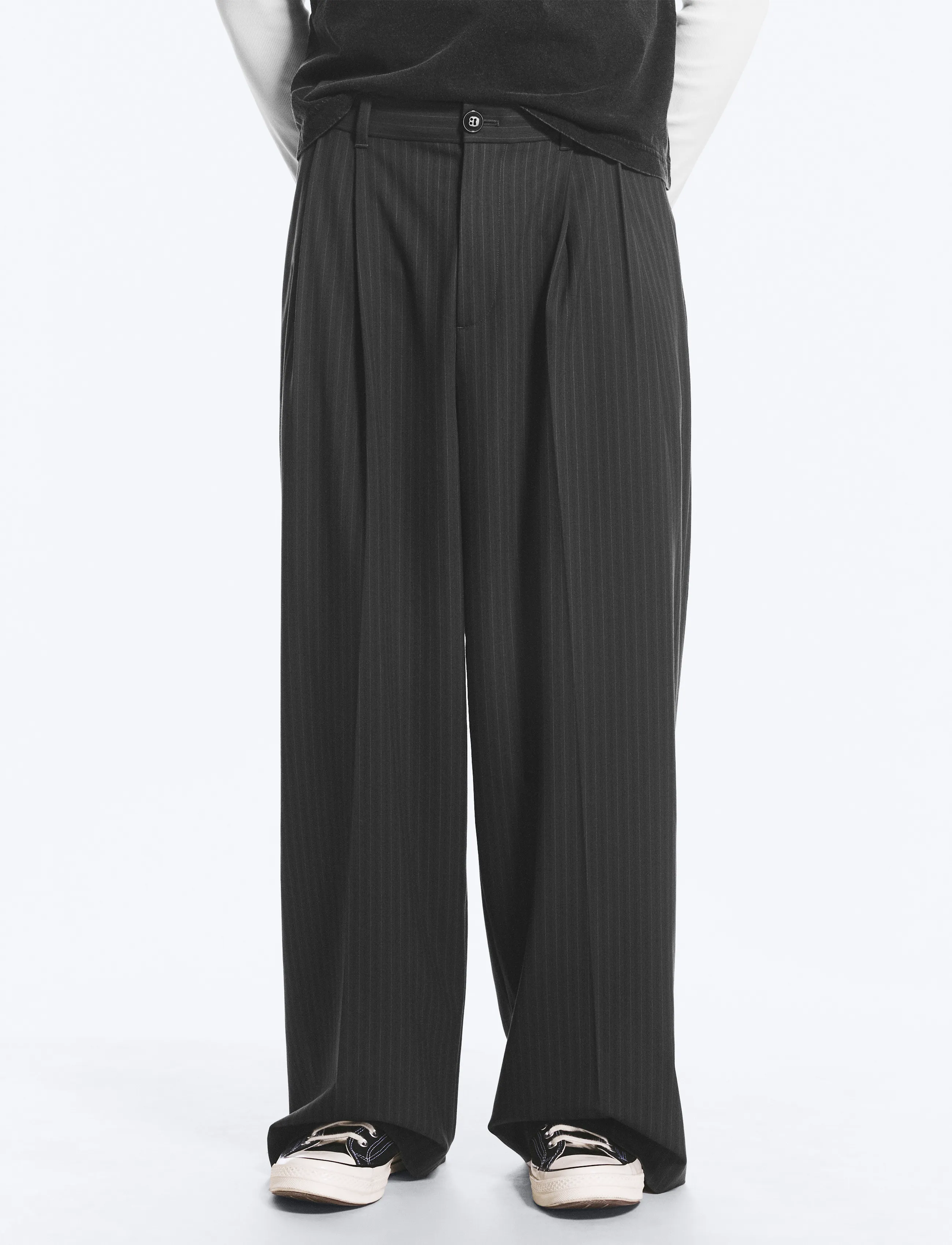 Weekday - Nate Regular Waist Baggy Straight Trousers - suit trousers - grey pinstripe - 5