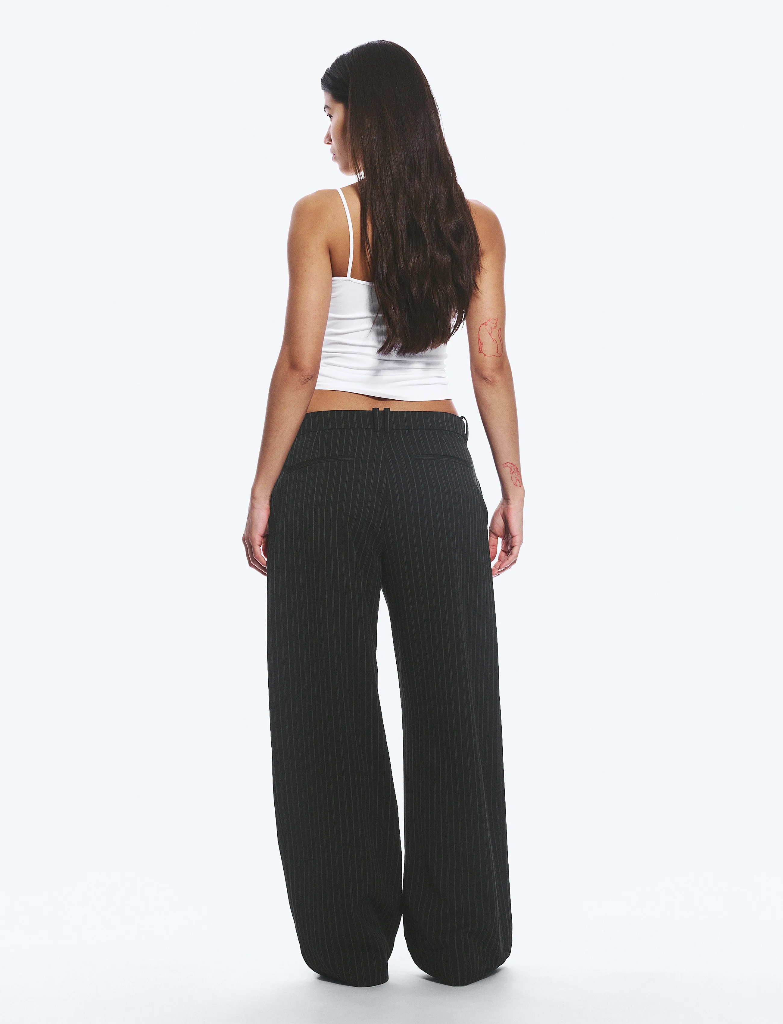 Weekday - Low-Waisted Loose Fit Suit Trousers - formell - black pinstripe - 3
