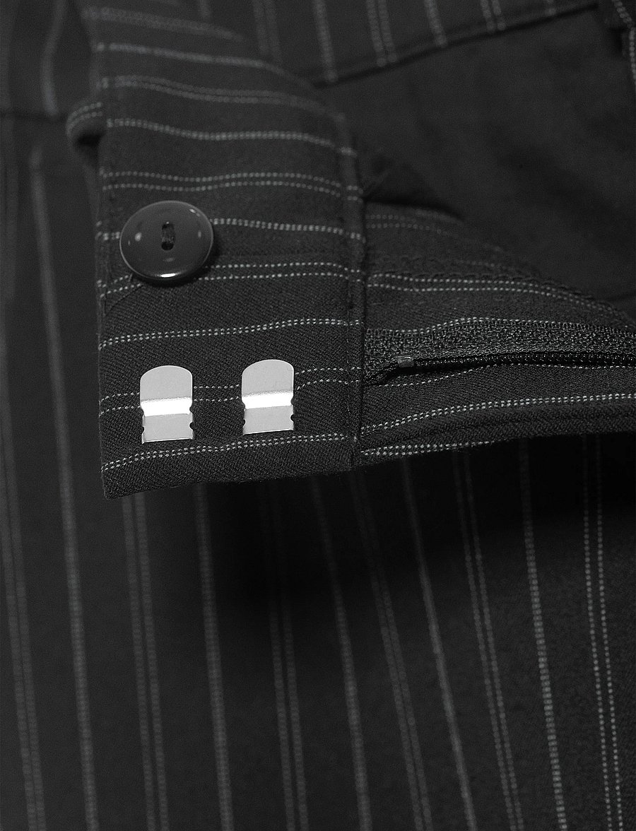 Weekday - Low-Waisted Loose Fit Suit Trousers - pidulikud püksid - black pinstripe - 2