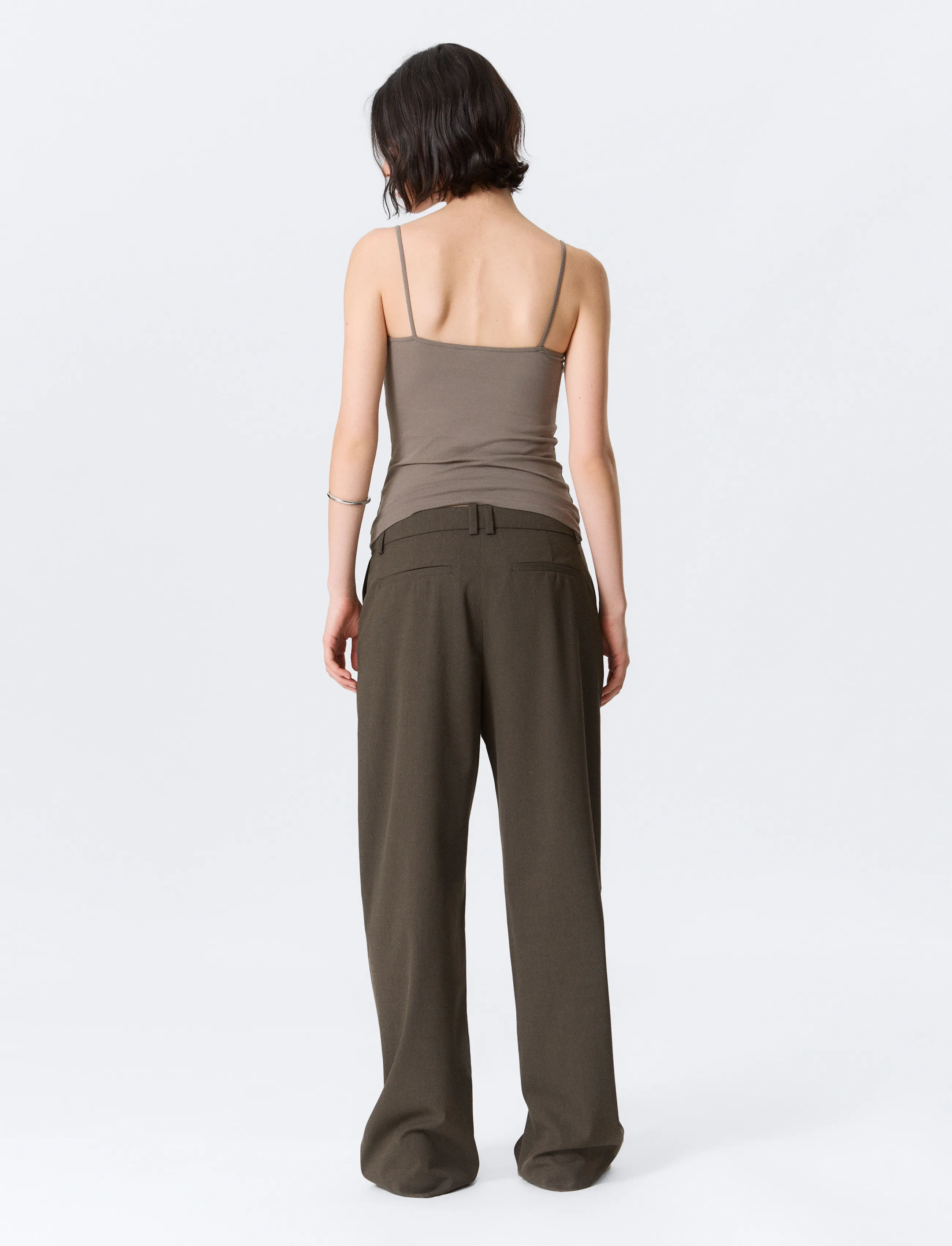 Weekday - Low-Waisted Loose Fit Suit Trousers - anzugshosen - grey dark - 4
