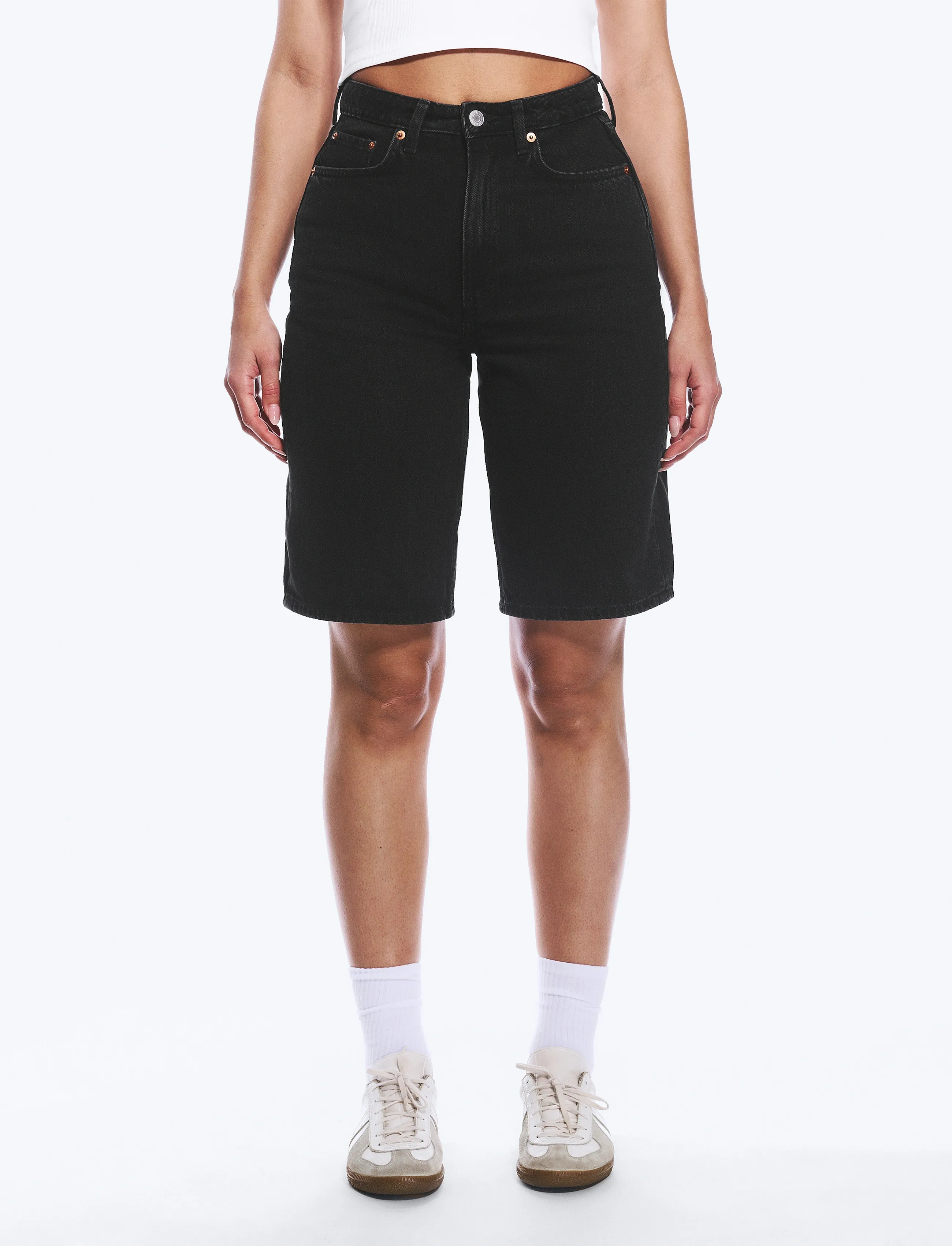 Weekday - Curve High Waisted Wide Leg Denim Shorts - jorts - tuned black - 3