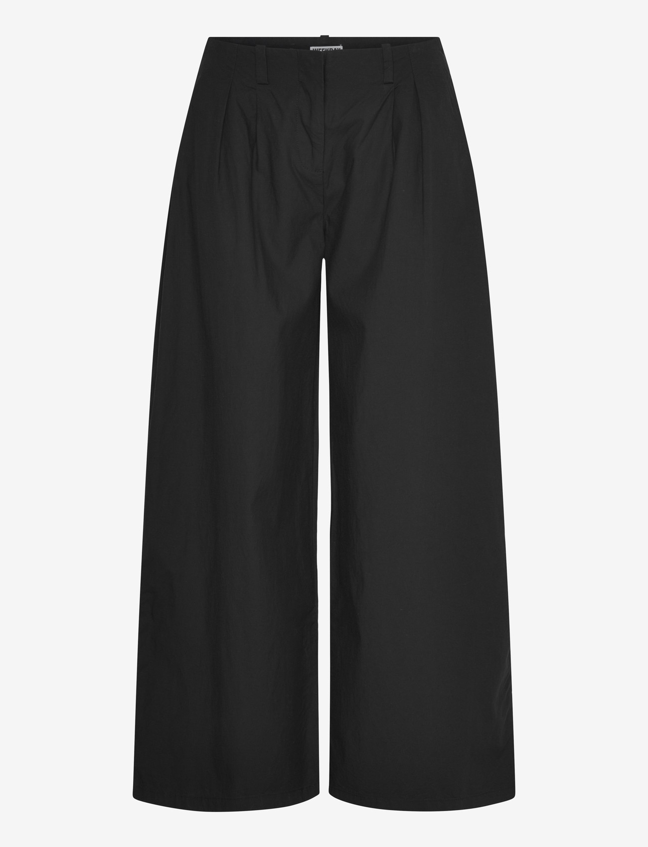 Weekday - Aya Pleated Trousers - vida byxor - black - 1