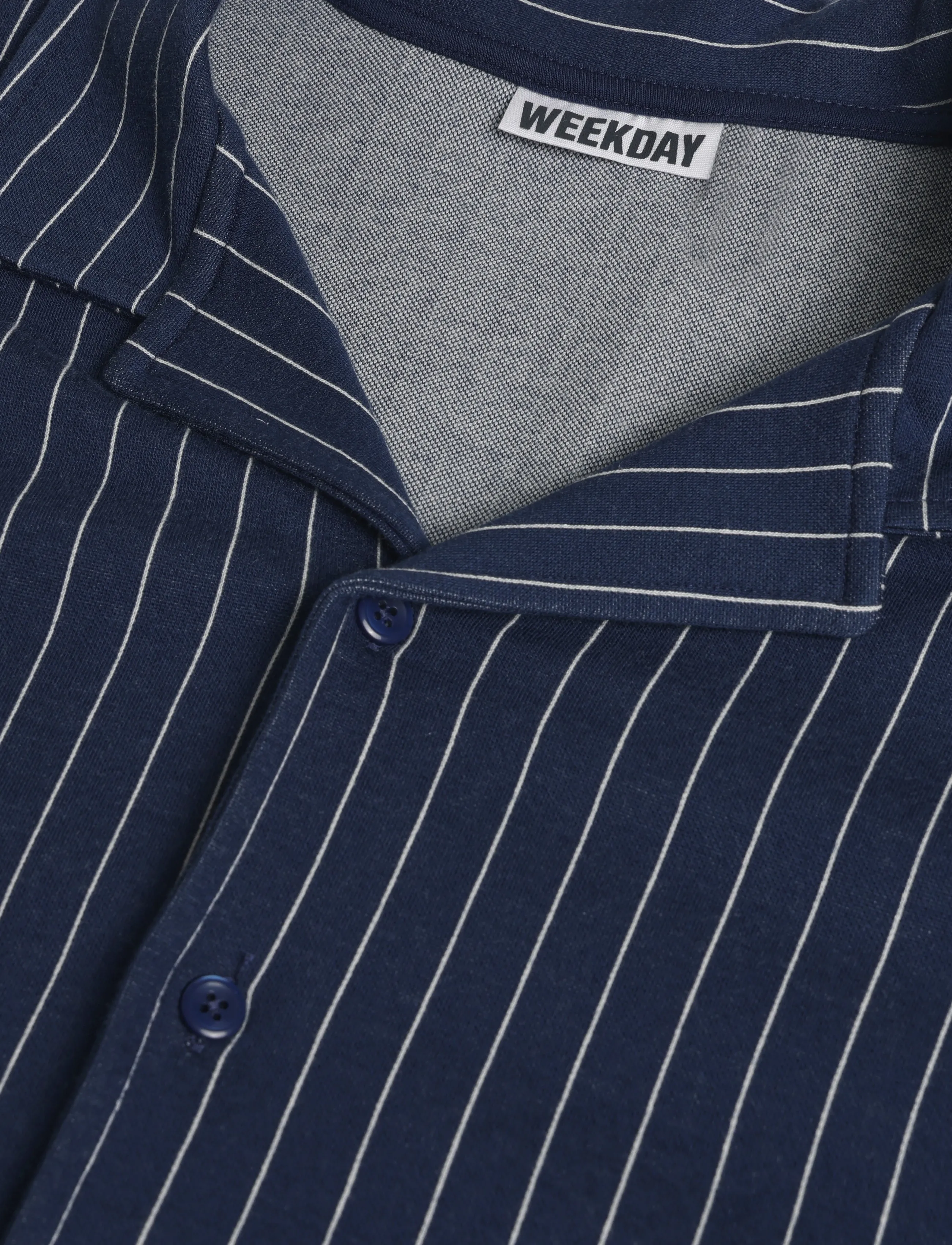 Weekday - Textured Short-Sleeved Resort Shirt - gestreifte hemden - navy pinstripe - 2