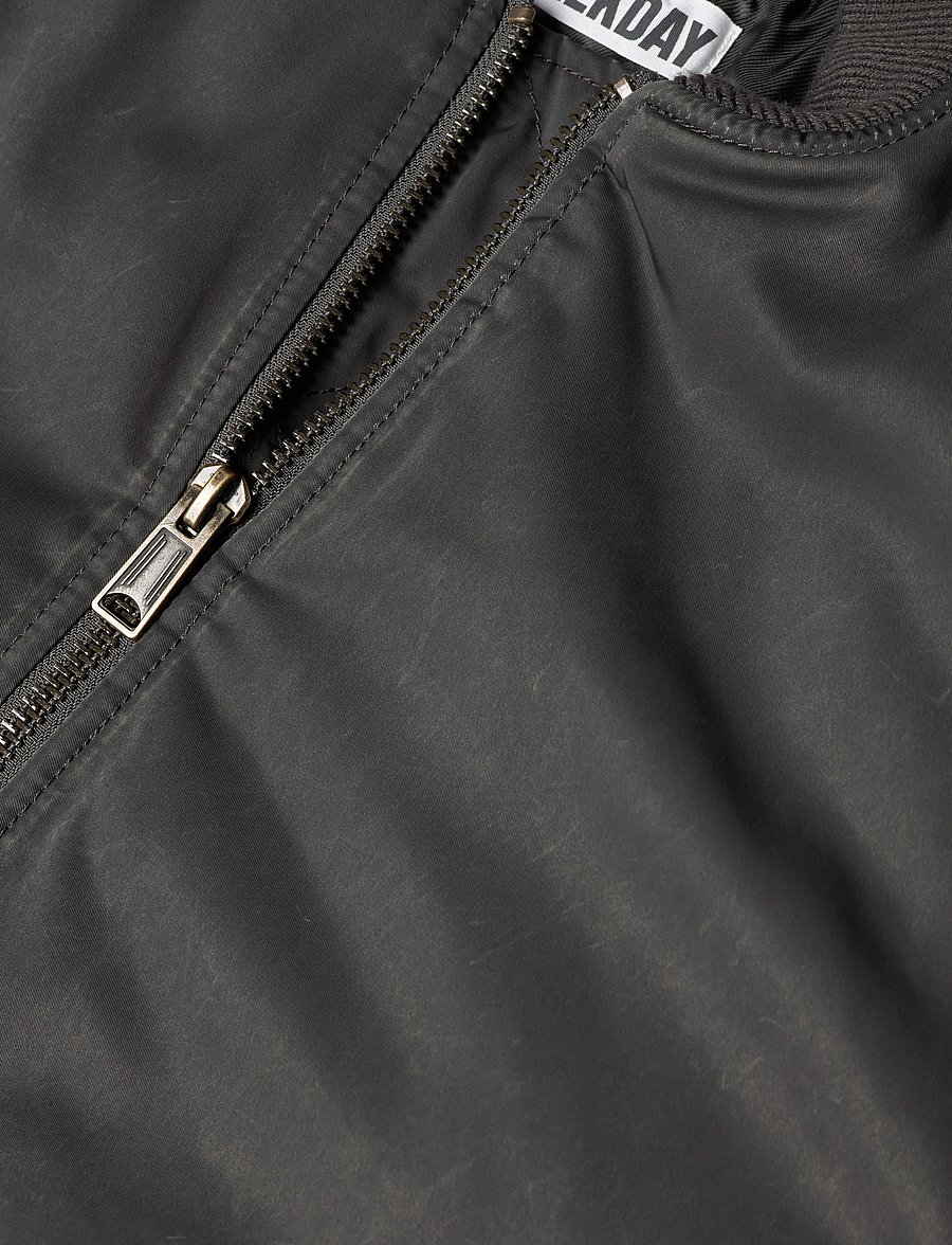Weekday - Oversized Twill Bomber Jacket - bomber jackets - dark grey washed - 2